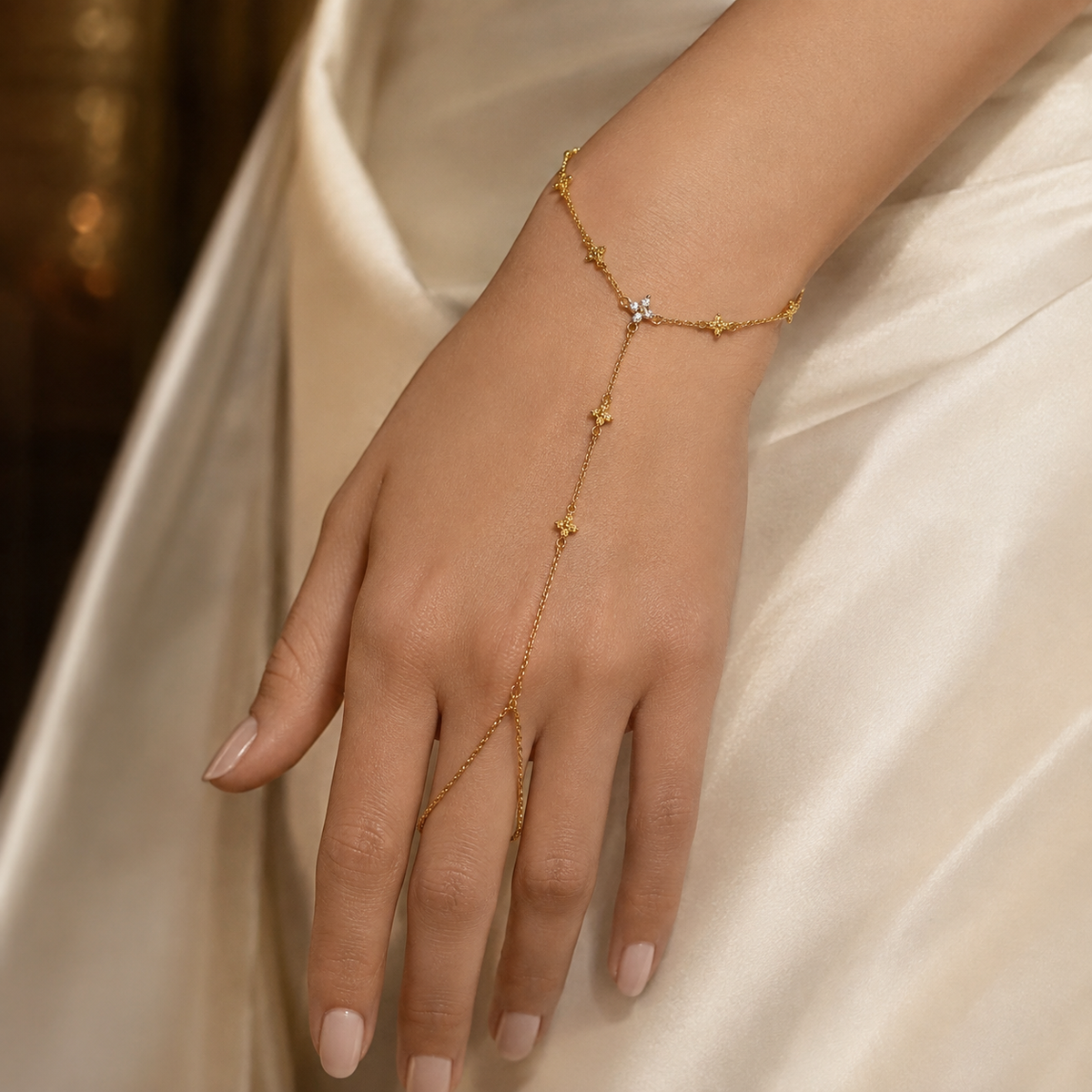 Clover Hand Chain