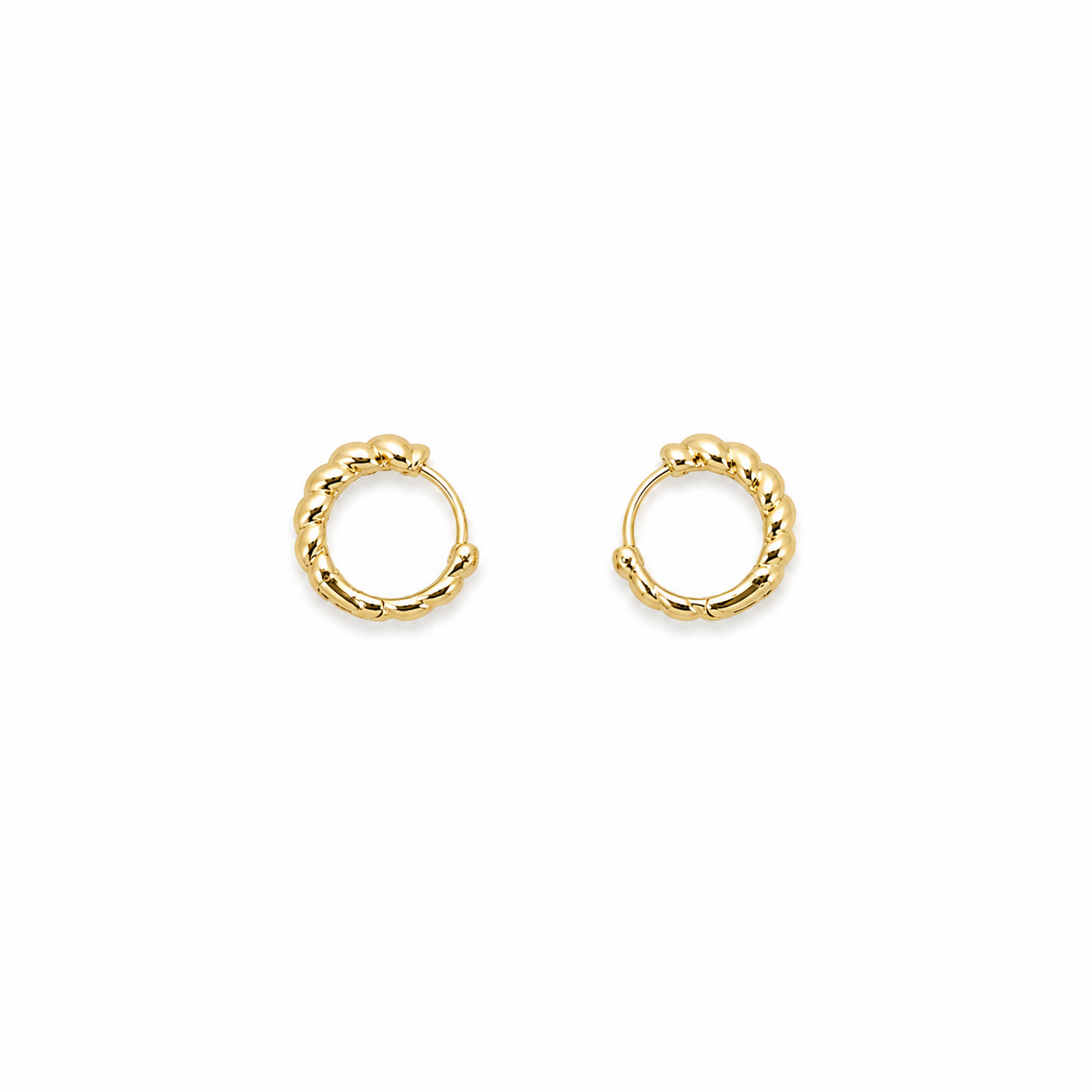 Twisted Rope Gold Huggie Earrings ā Available in 3 Sizes āØ