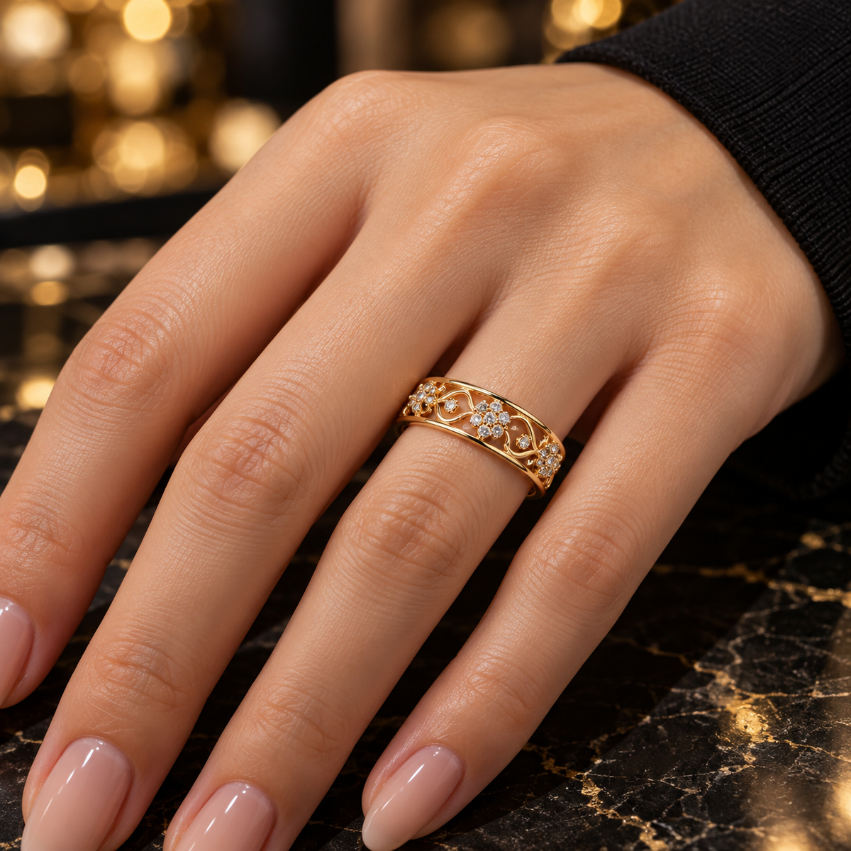 Vintage Floral Band Ring – Silver & Gold Elegance