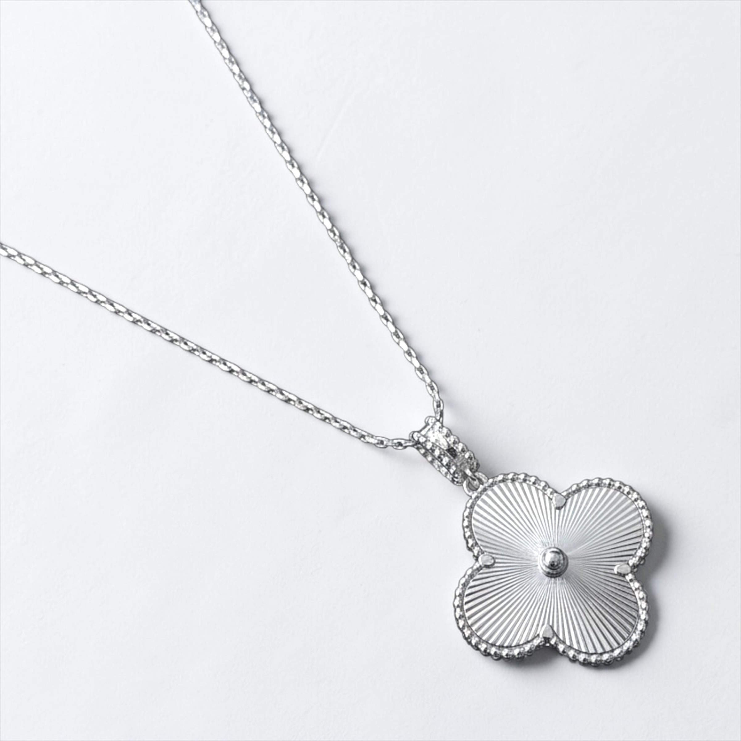 vancleef 90cm Pendant Necklace