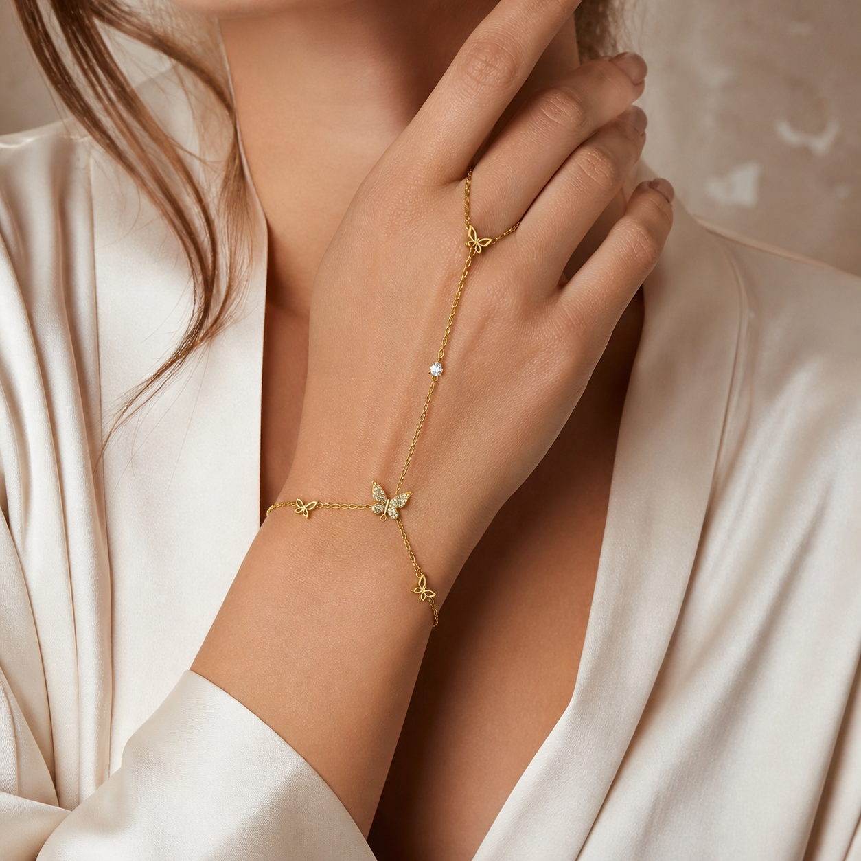 🦋 Poshewix “Butterfly Charm Hand Chain” – Graceful, Golden & Dreamy ✨