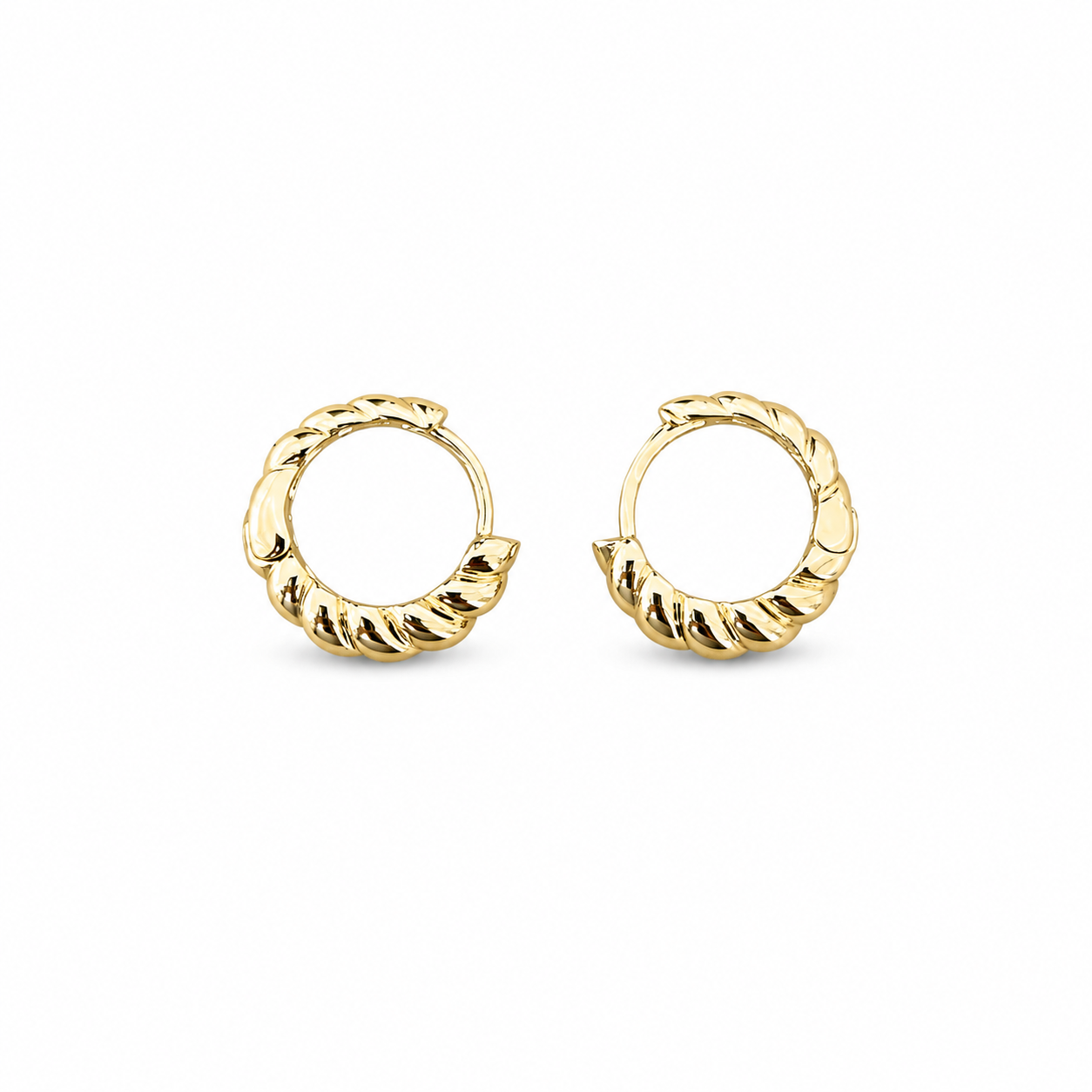 Twisted Rope Gold Huggie Earrings ā Available in 3 Sizes āØ