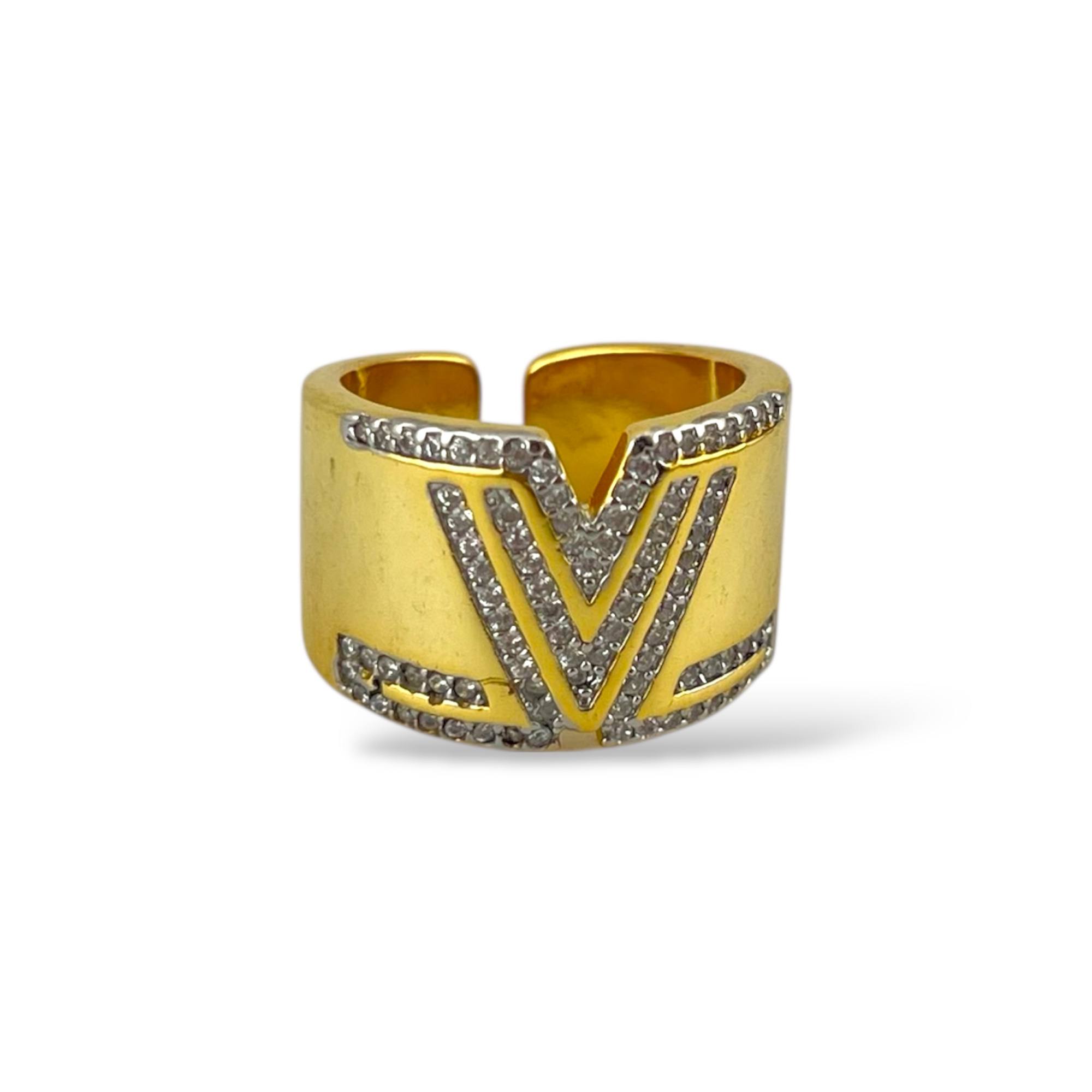 💎 Victory Shine Ring –