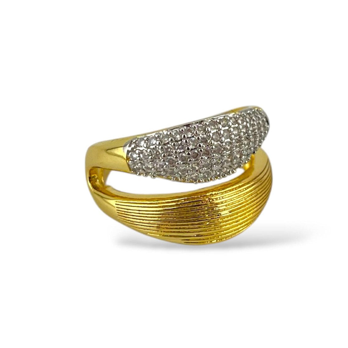 ✨ Dual Wave Brilliance Ring