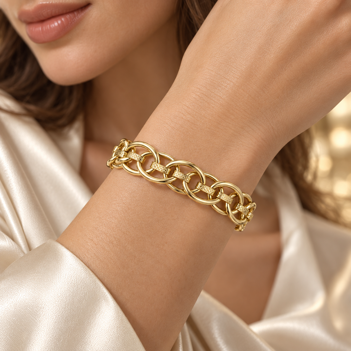 Interlocking Circle Statement Bracelet(15mm)