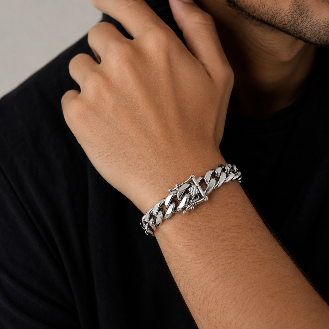Classic Cuban Chain Bracelet β Silver Tone