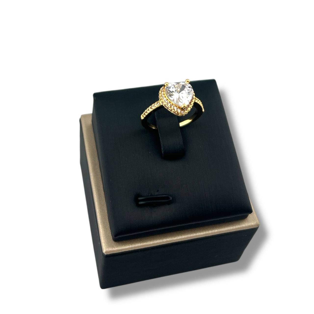 Crystal Heart Solitaire Ring – Silver Elegance