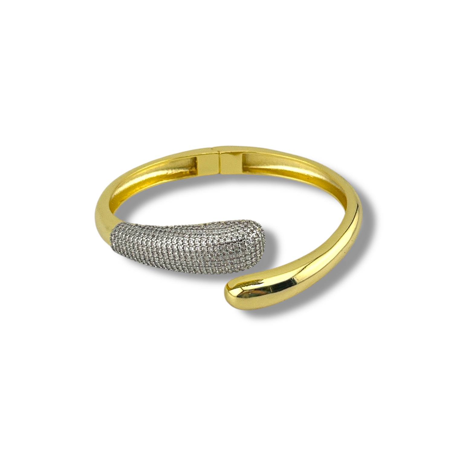 ✨ Luxe Radiance Gold & Silver Cuff Bracelet ✨