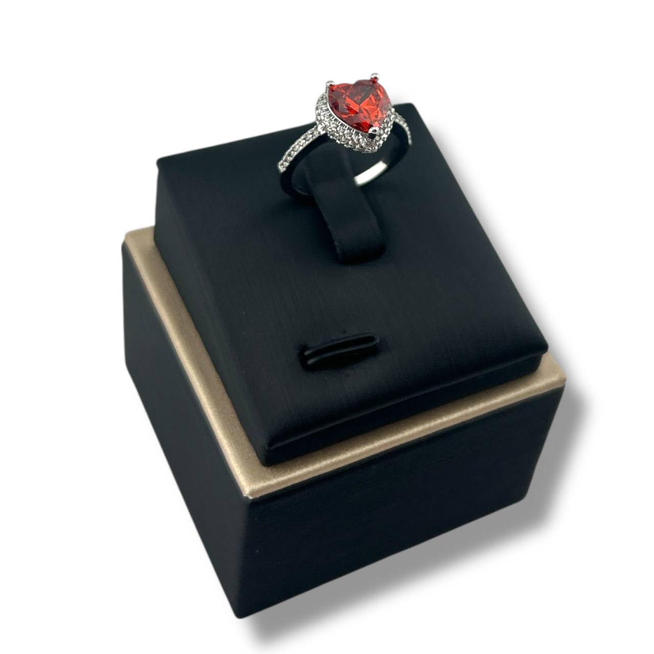 Crystal Heart Solitaire Ring – Silver Elegance