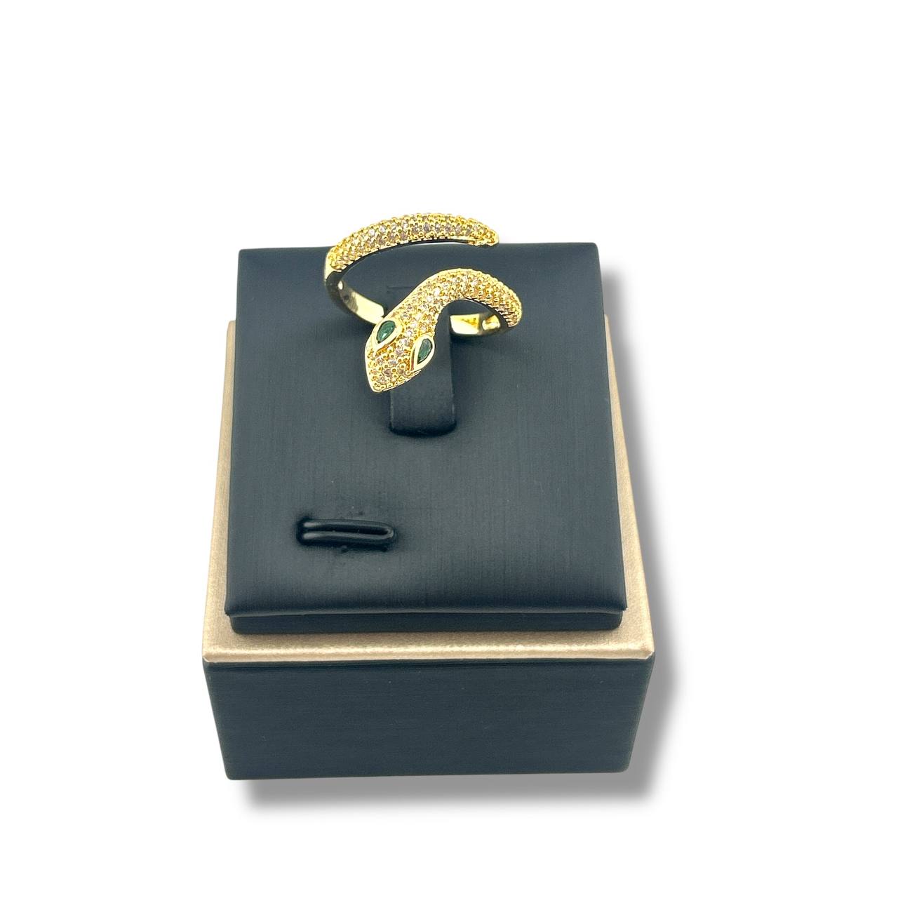 🐍 Emerald-Eyed Snake Ring – Gold Wrap Power