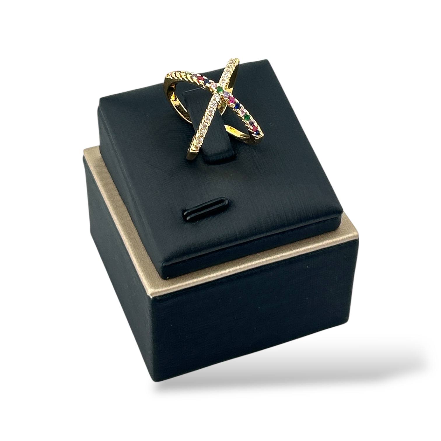 Starlight Criss Cross Ring – Rainbow Glamour 💫🌈