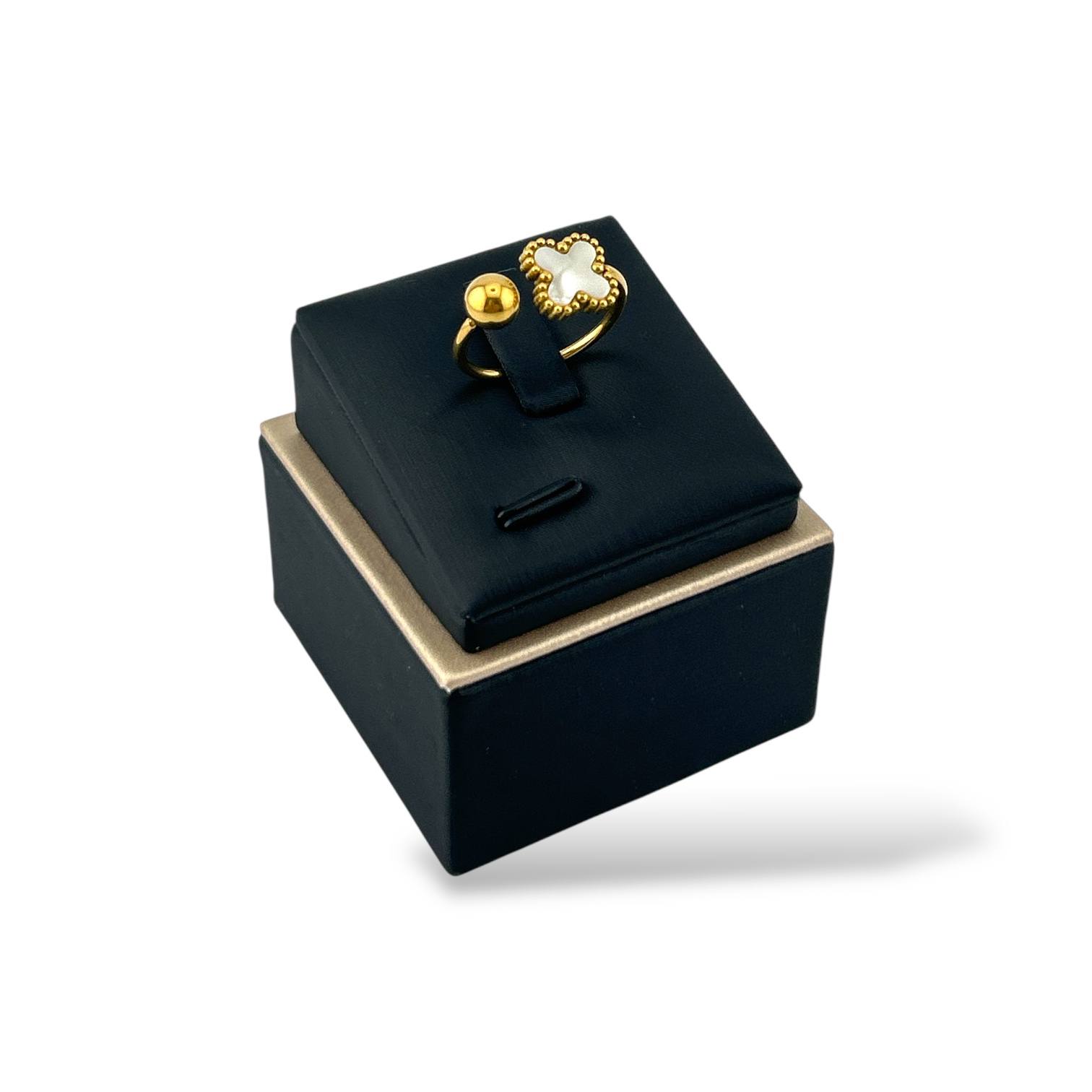 Golden VANCLEEF Ball Ring ā Radiate Grace & Light āØš¼