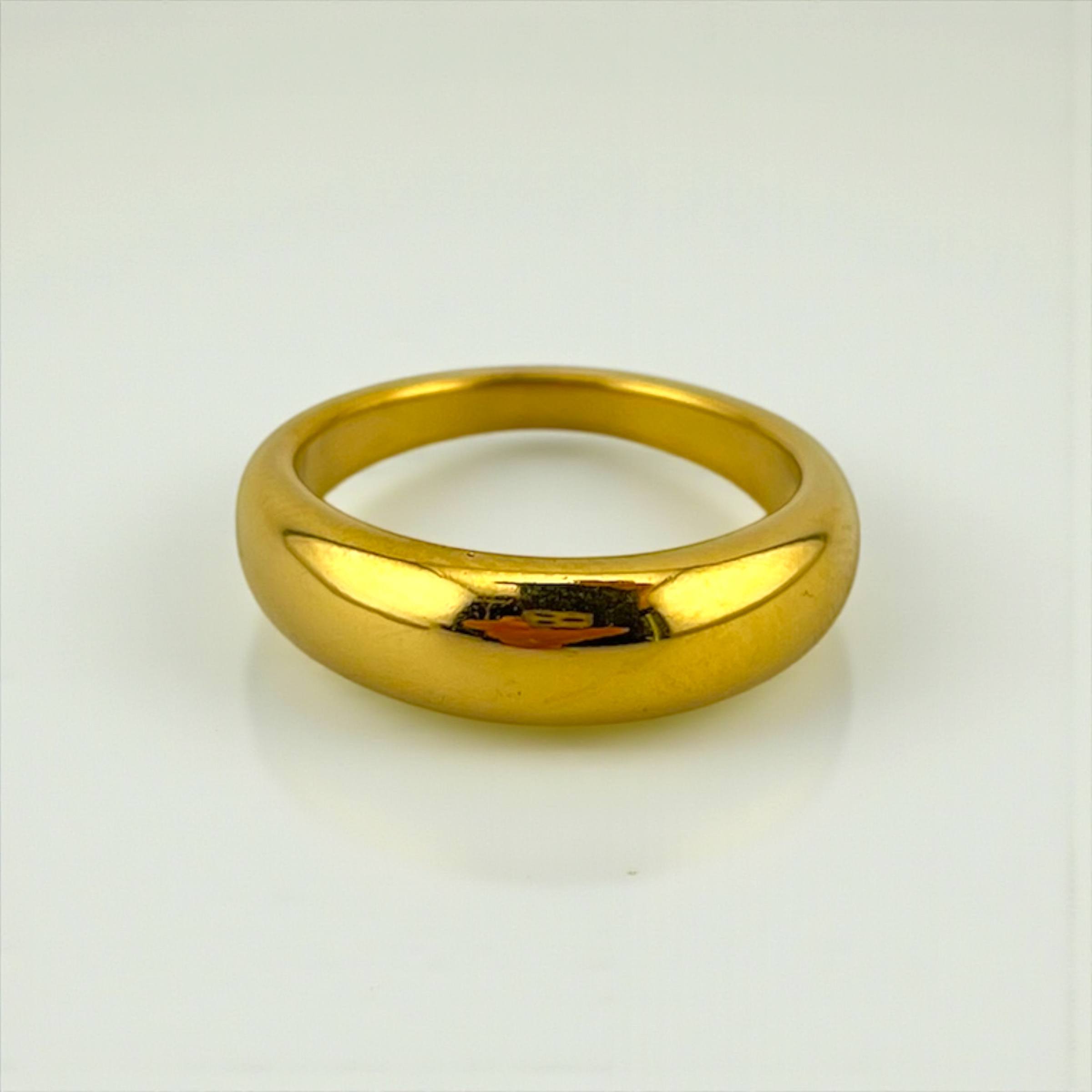 Classic Dome Band ā 18K Gold-Plated āØ