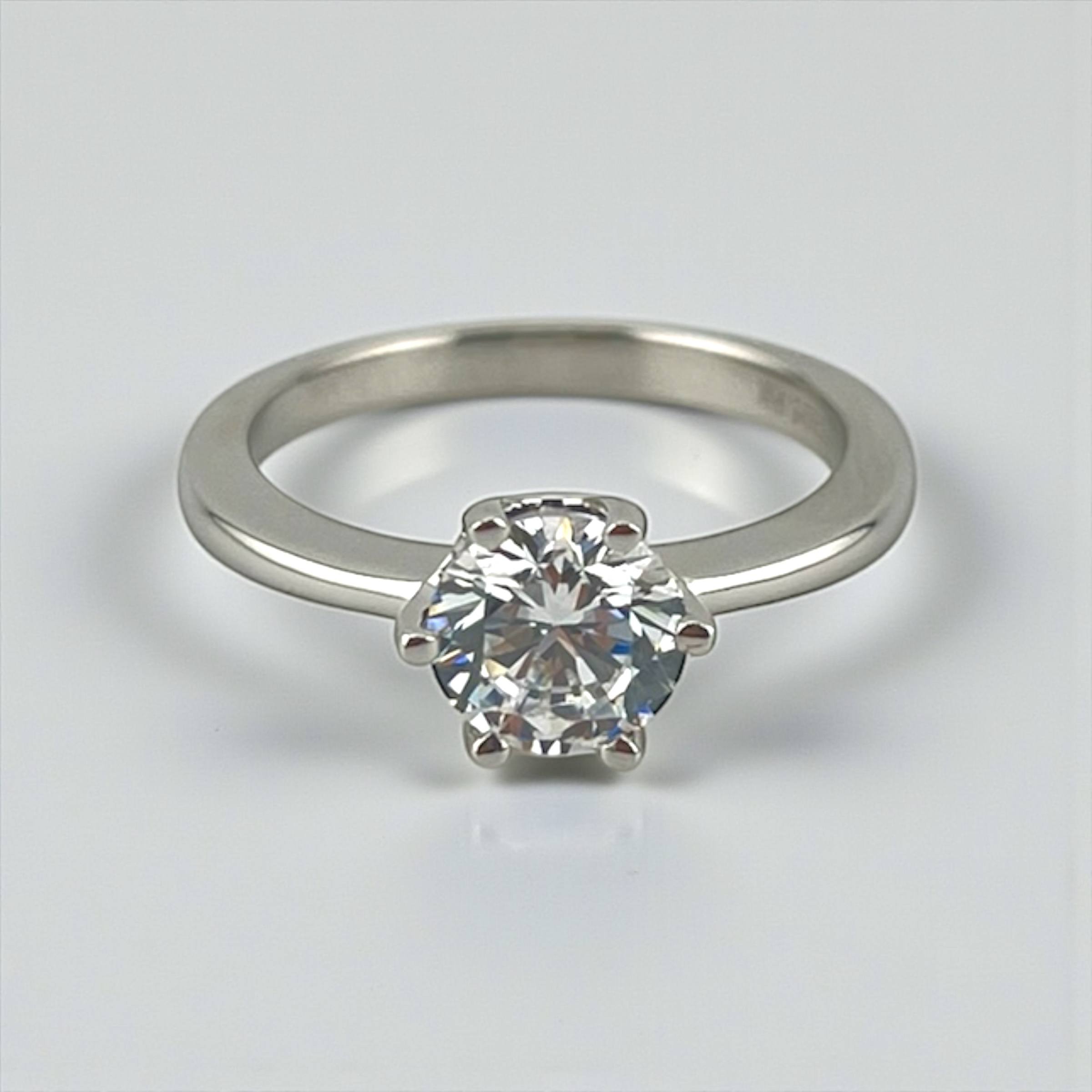 Silver 925 Pure Grace Ring β Silver Solitaire Brilliance