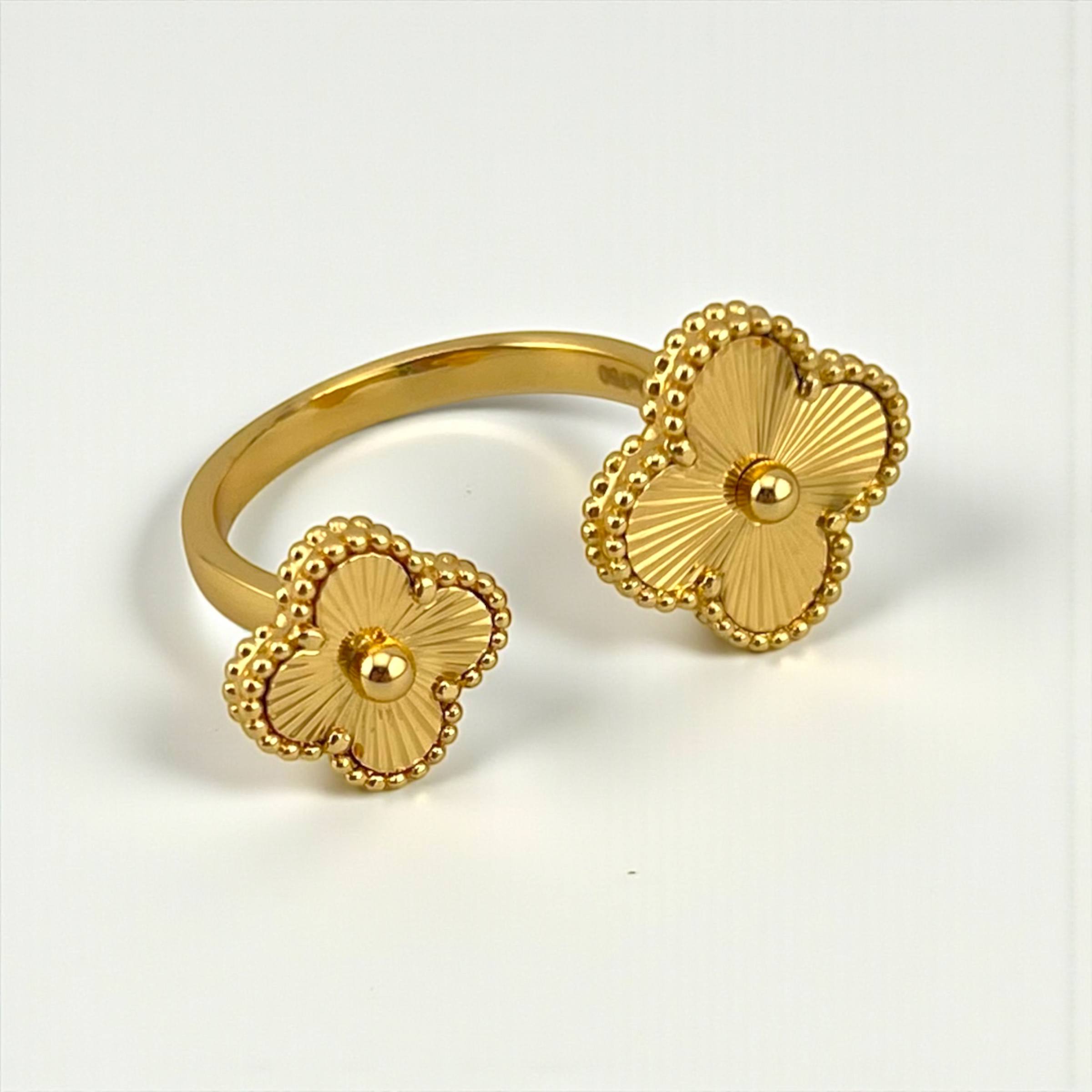 Vancleef 2 flower Twin Bloom Ring