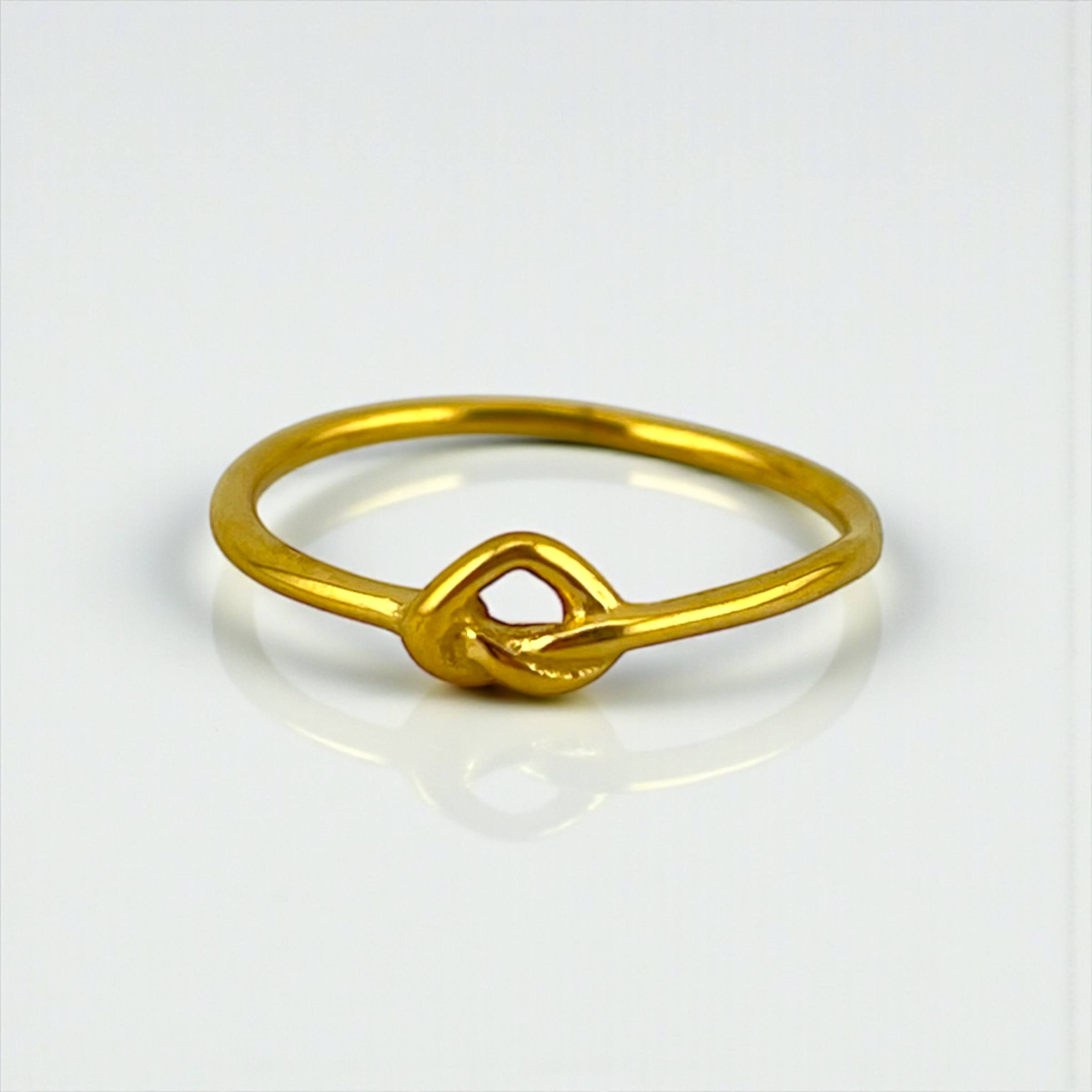 thin Promise Knot – Dainty Gold Ring