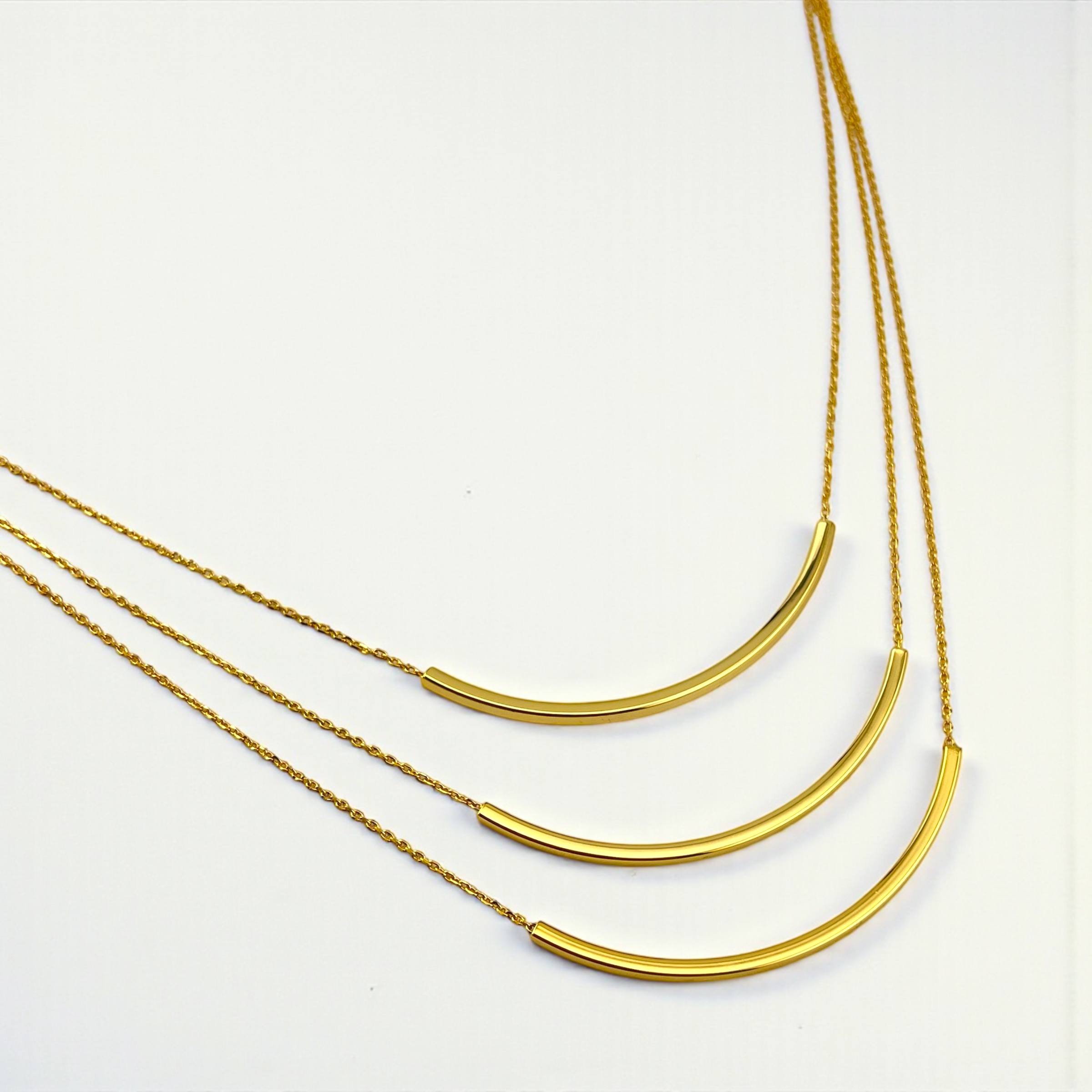 Minimal Curve triple layer Bar Necklace ✨
