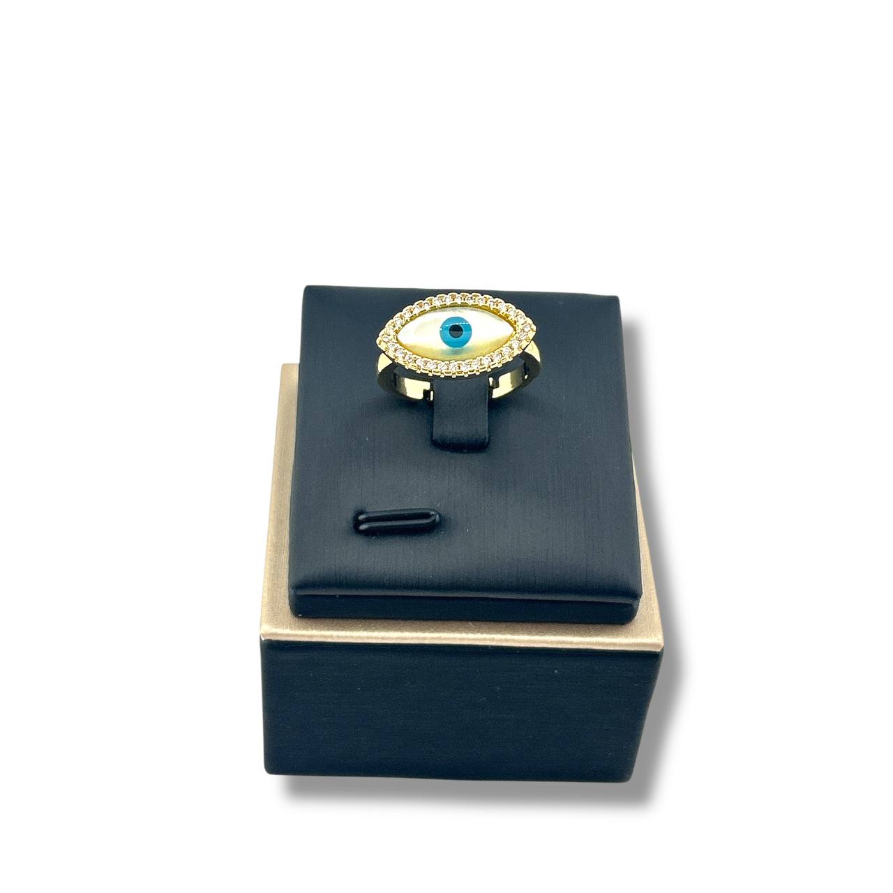 Golden Oval Evil Eye Ring – Elegance Meets Protection