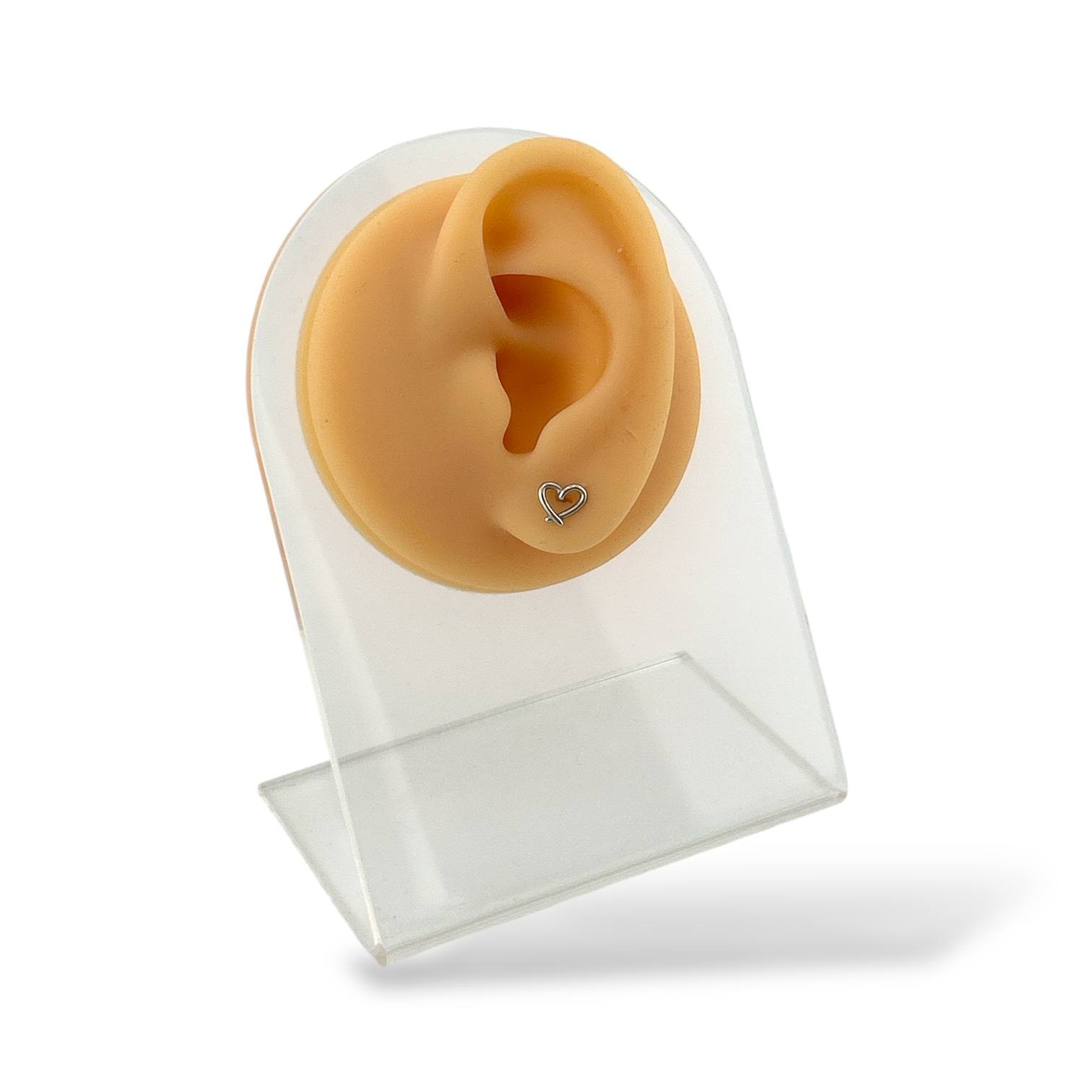 Twisted Heart Stud piercing