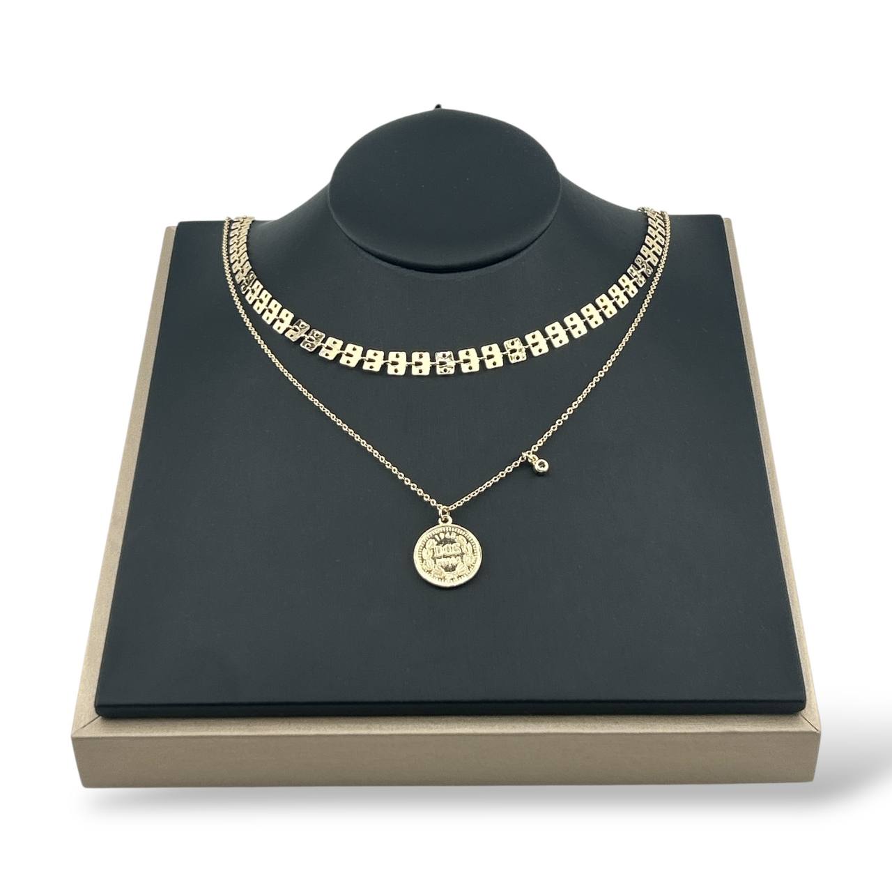 “Royal Coin” Dual-Layer Necklace – 18K Gold-Plated