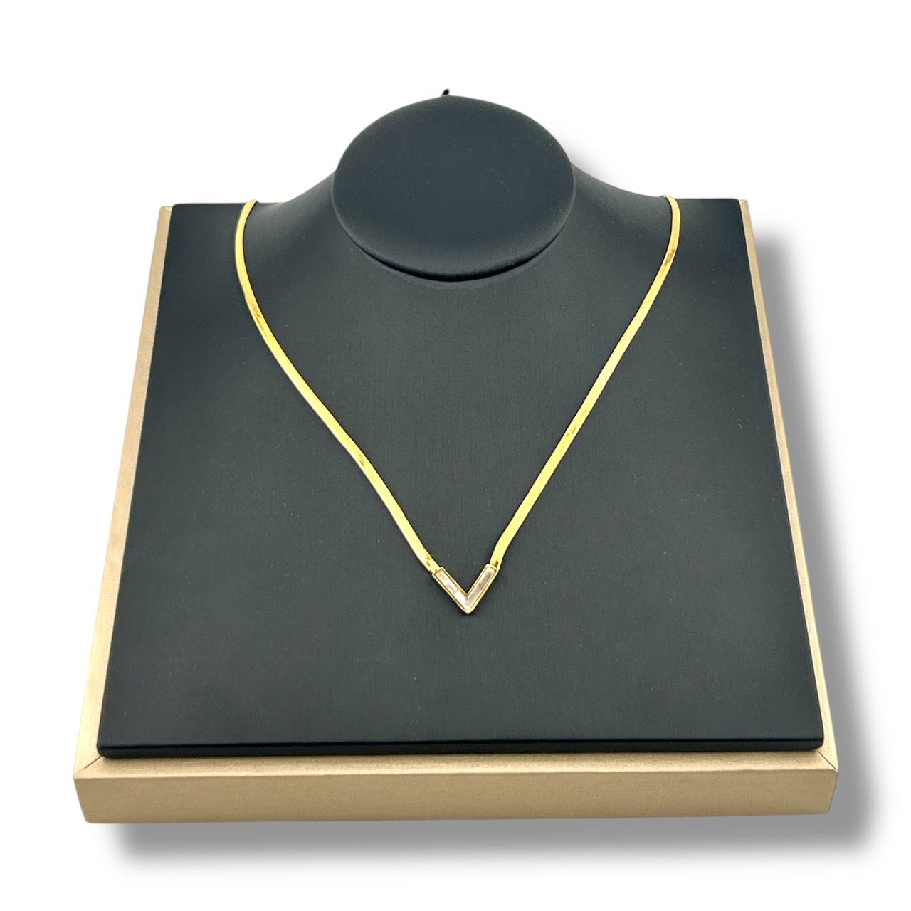 V Luxe Chevron Necklace 💛✨