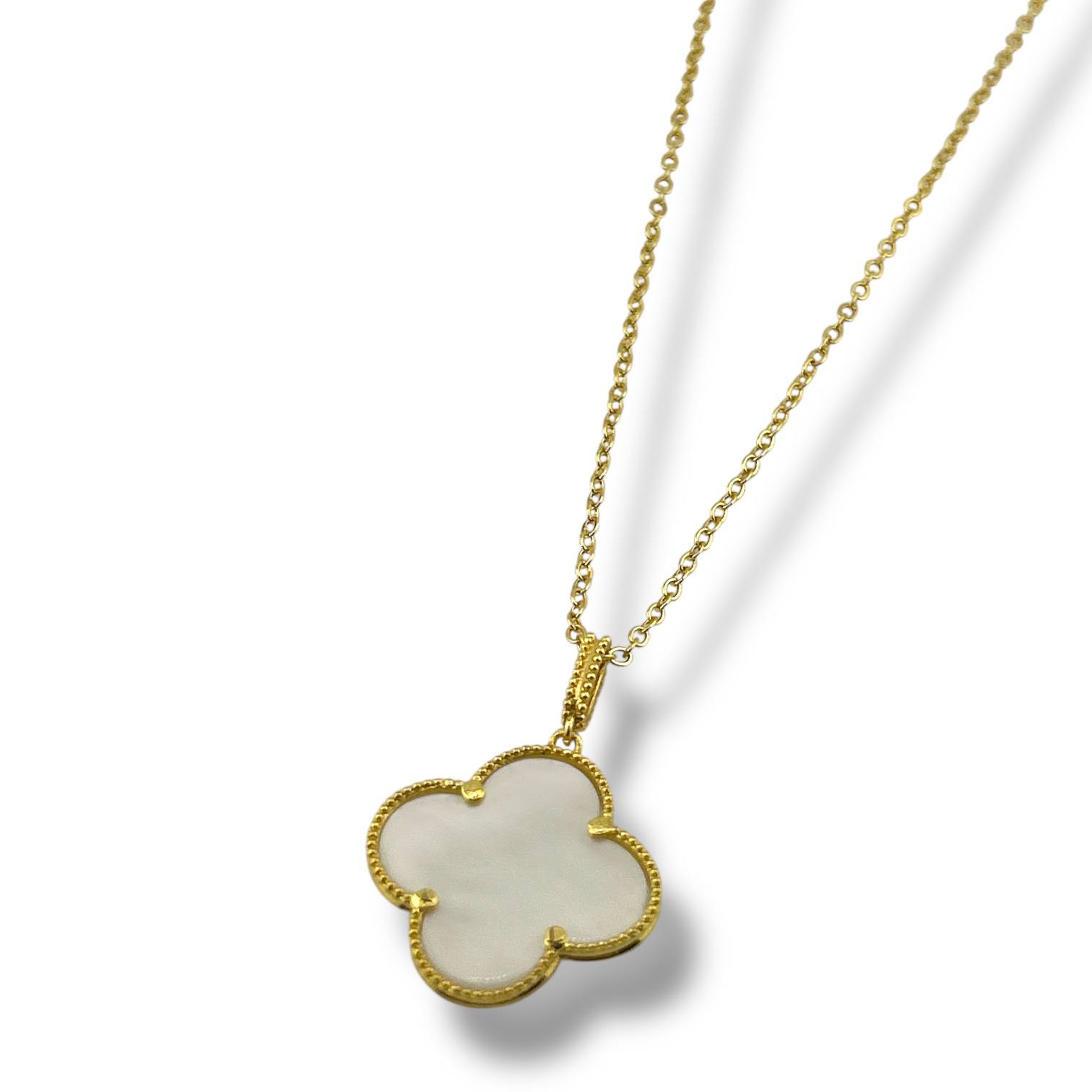 Pearl Clover Pendant Necklace – 18K Gold-Plated