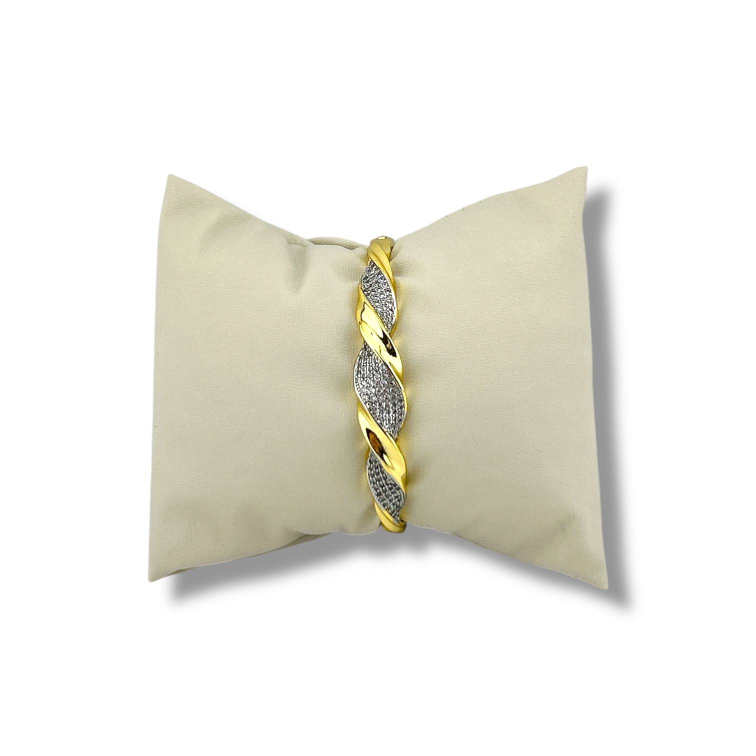 Twisted Pavé Gold Bangle – Soft Sparkle