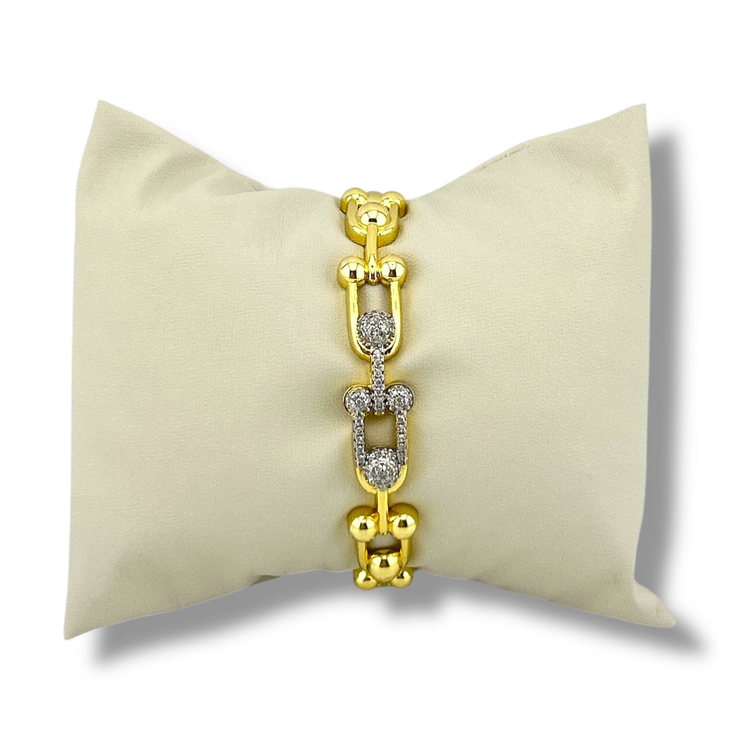 Gold-Plated Link Chain Pavé Bracelet – Bold & Elegant