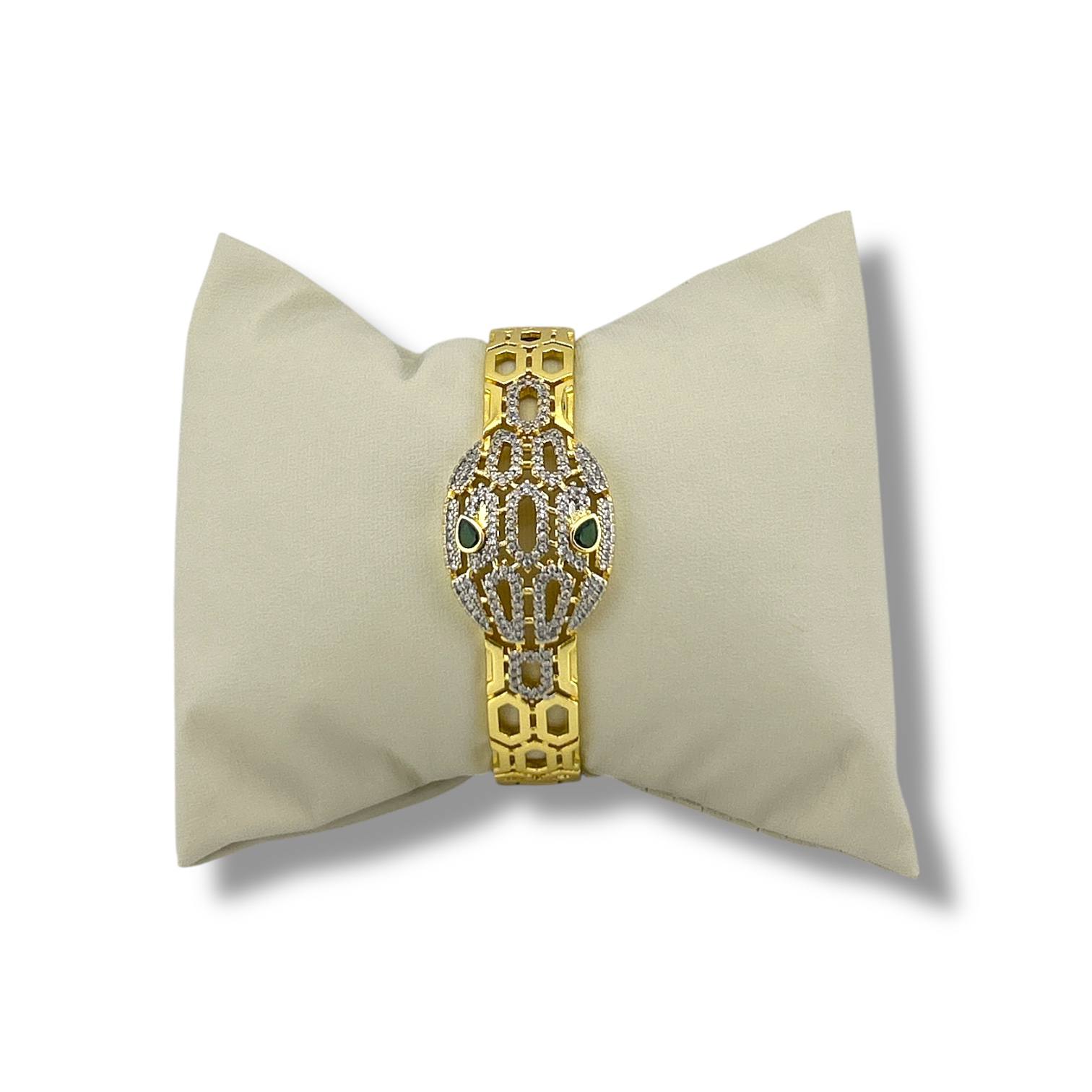 🐍 Emerald-Eyed Snake Bracelet – 18K Gold-Plated & Pave Crystal Design 🐍