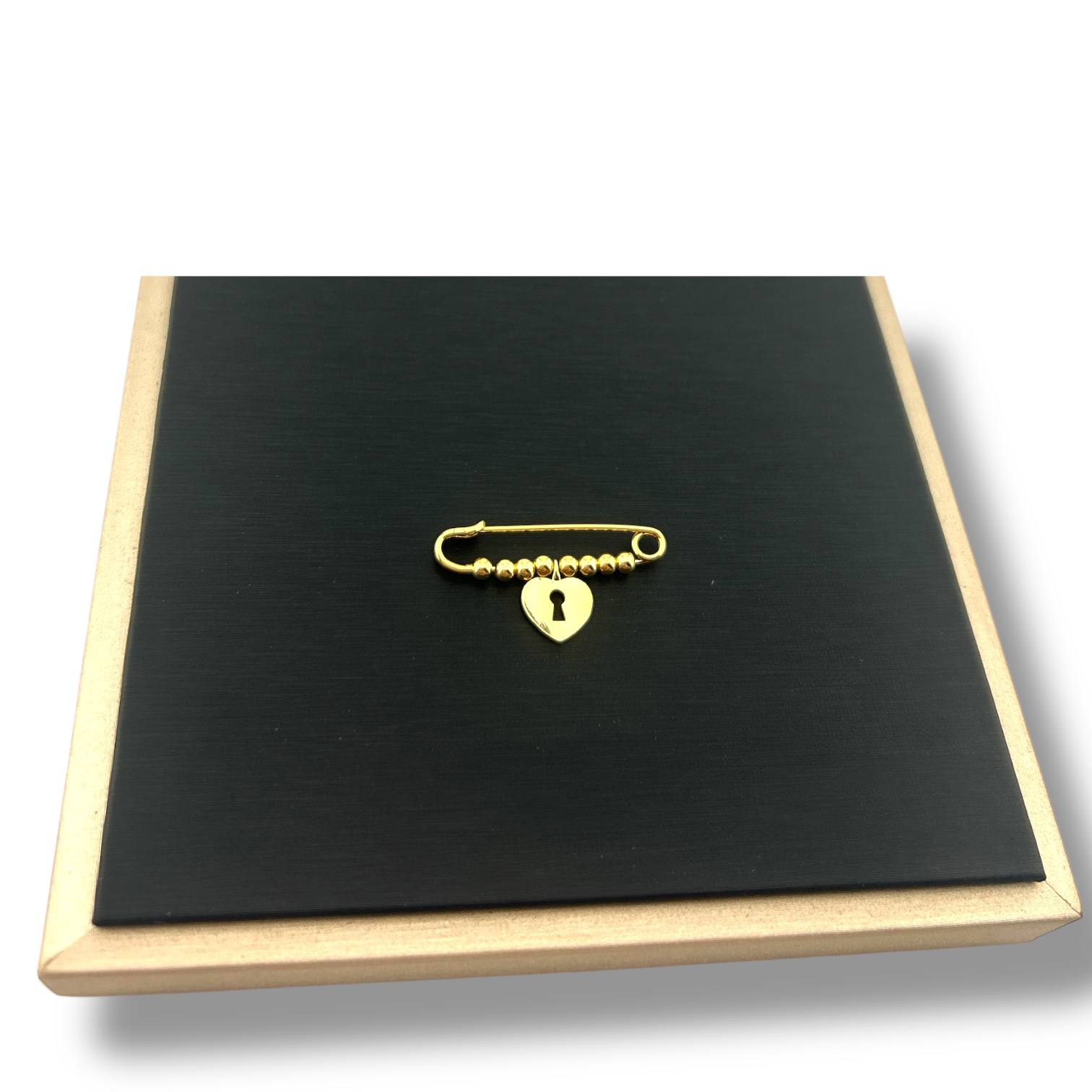 🔒 Gold Heart Lock Safety Pin – Elegant Beaded Design