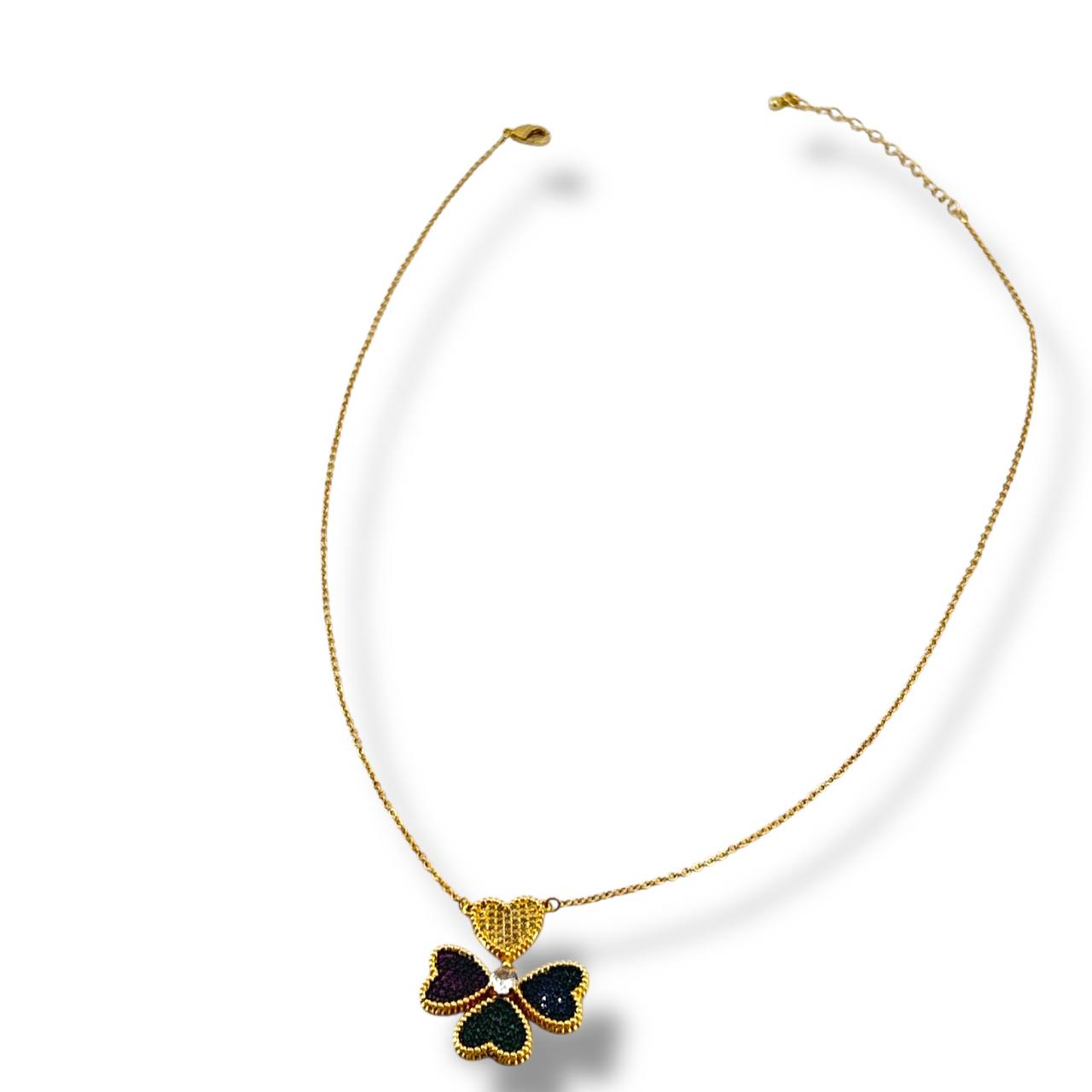 🌸 Four-Heart Clover Pendant Necklace – Multicolor Stones