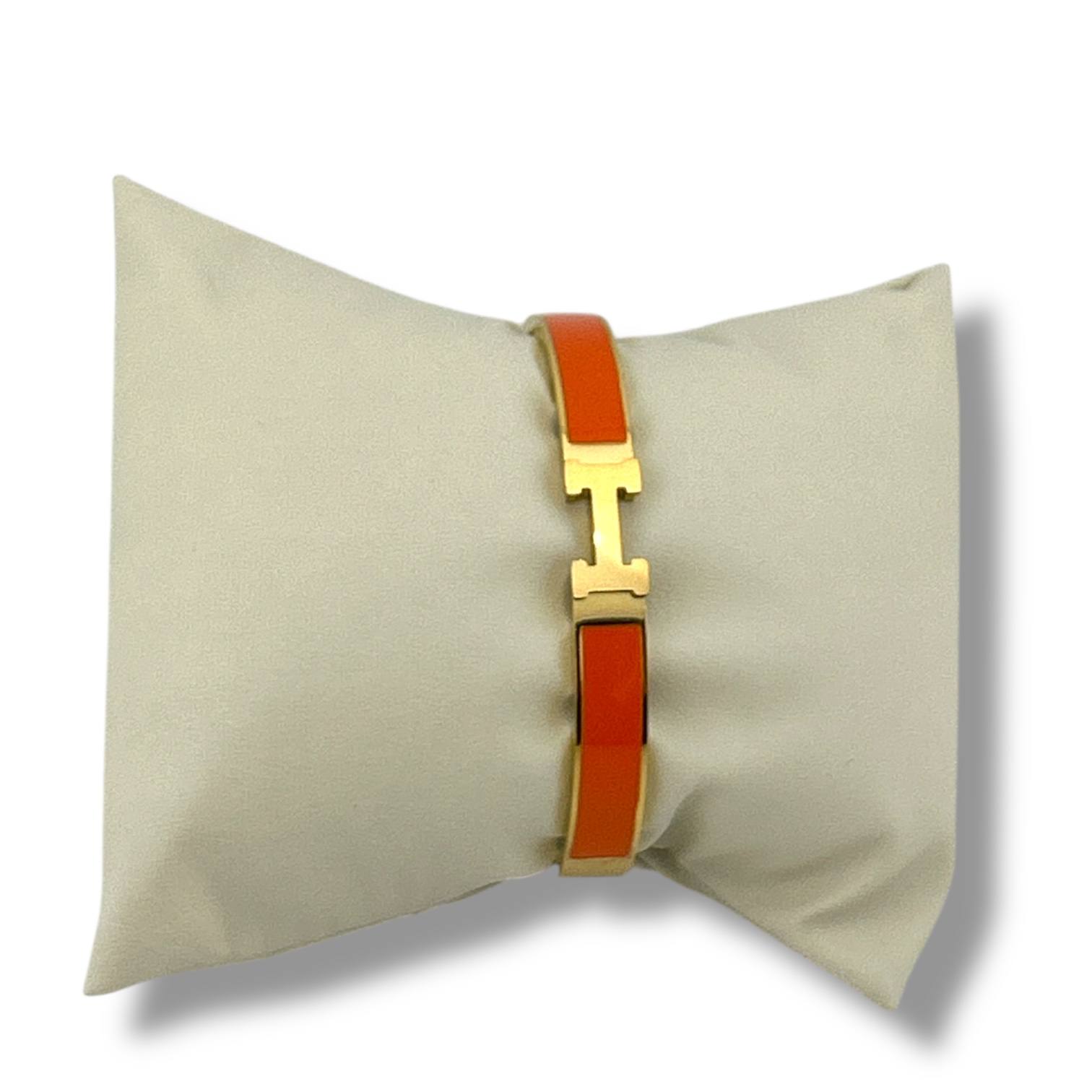 Hermes-Inspired Enamel H Bracelet – Multiple Colors ✨