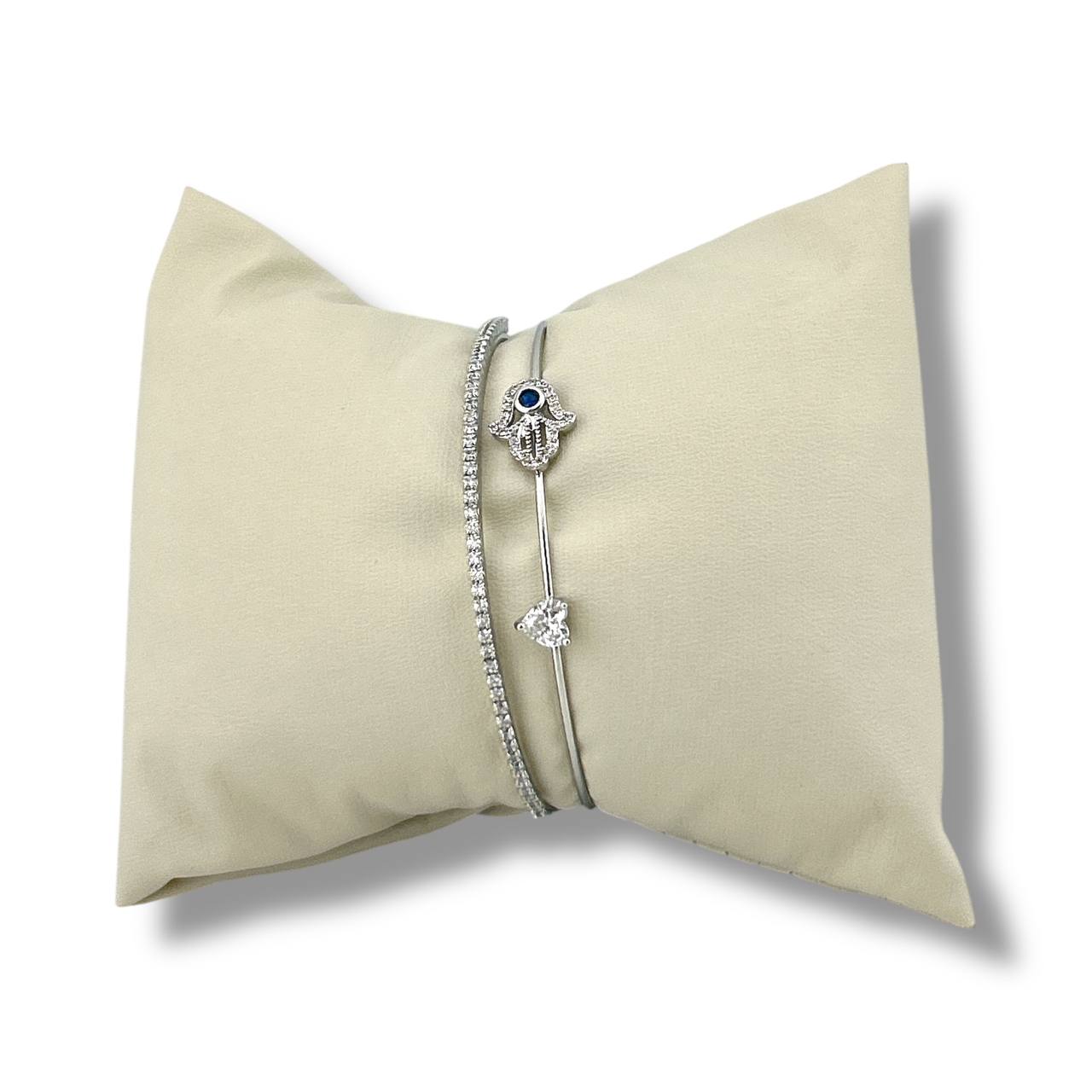 Elegant Silver Cuff Bracelet – Hamsa, Heart & Crystal Accents 🤍✨