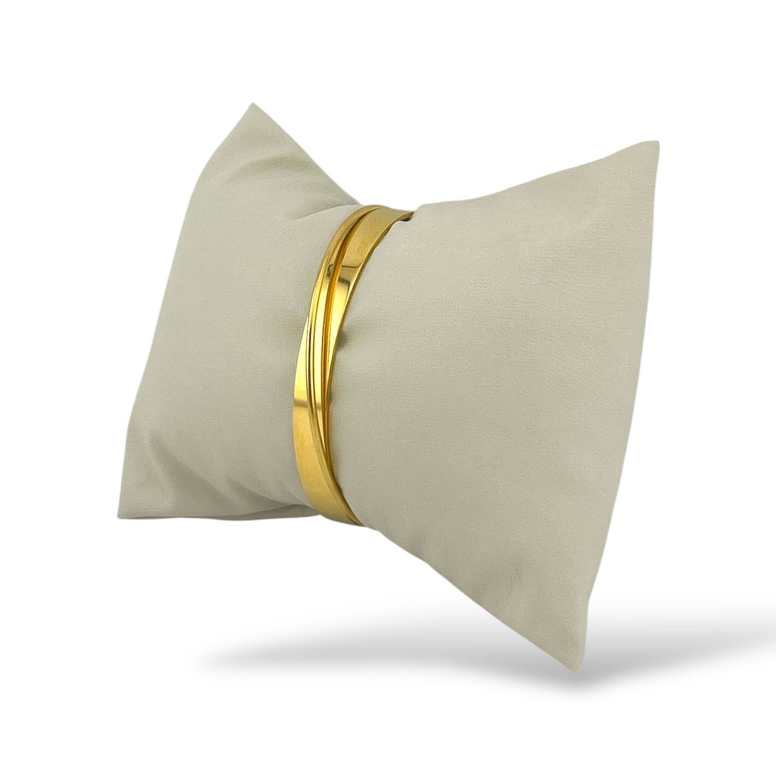 Gold Overlap Cuff Bracelet – Modern Layered Design