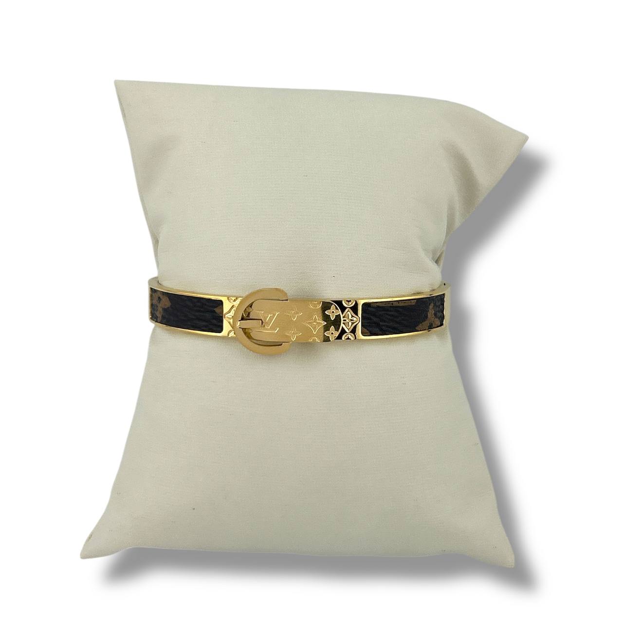 Gold & Black Leather Buckle Bangle – Elegant Designer-Inspired Bracelet