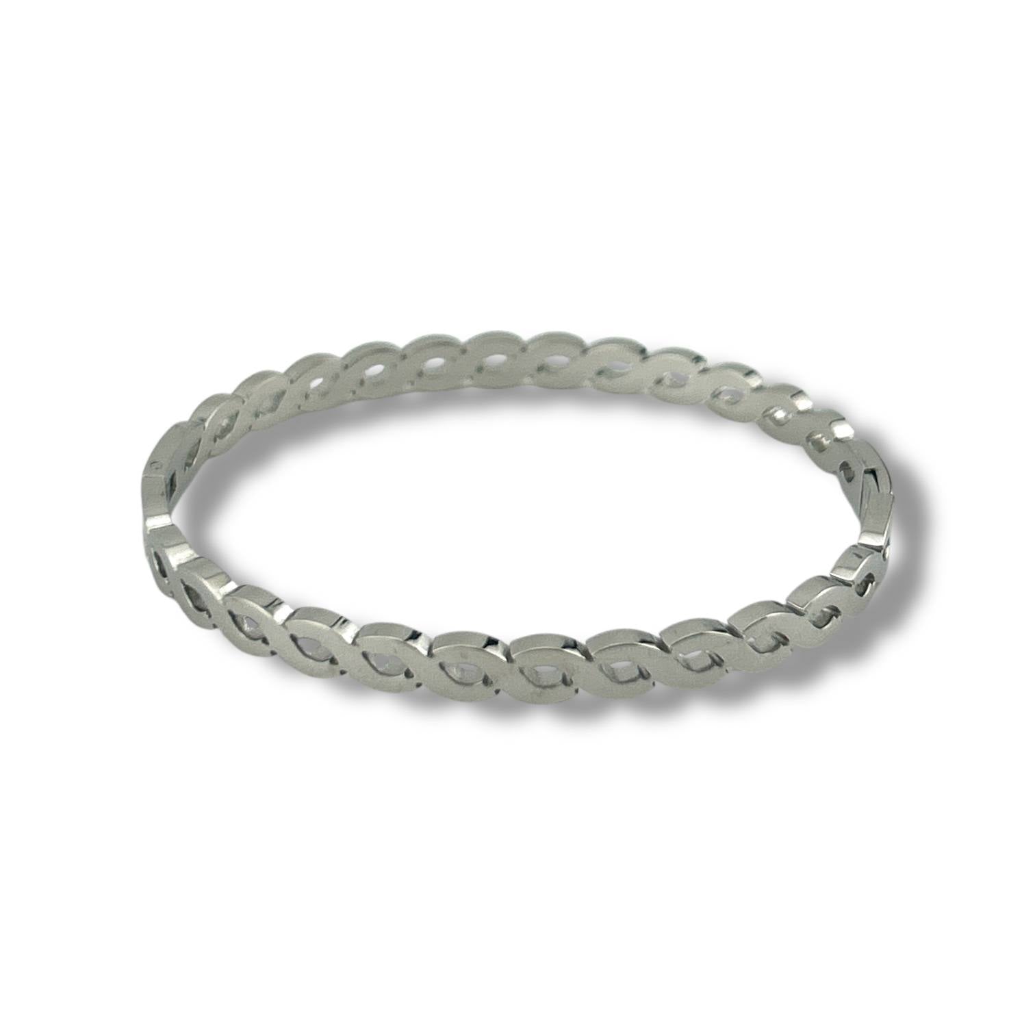 Chain Elegance Bangle