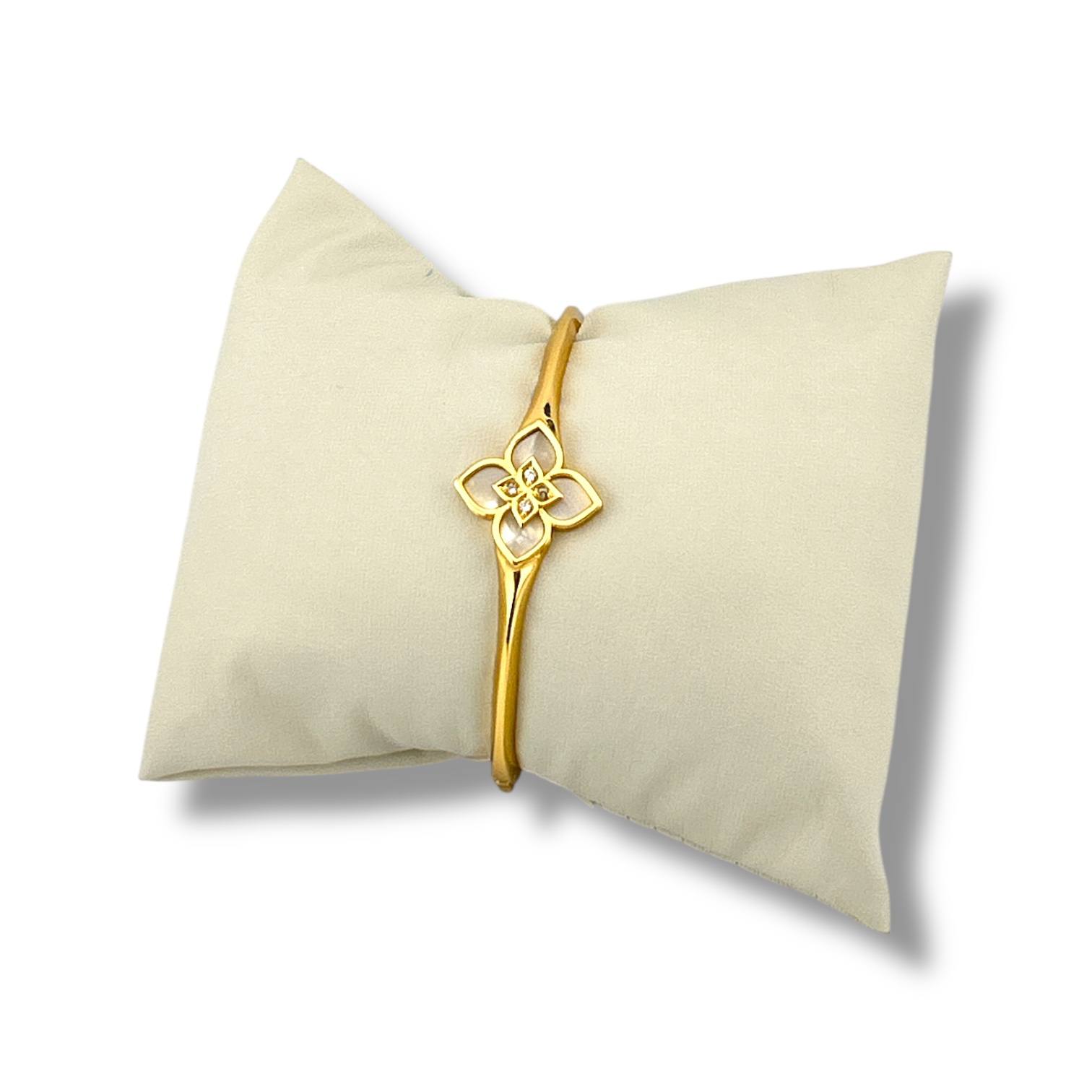 🌸 Floral Elegance Bangle Collection – White | Black | Green | 18K Gold Plated