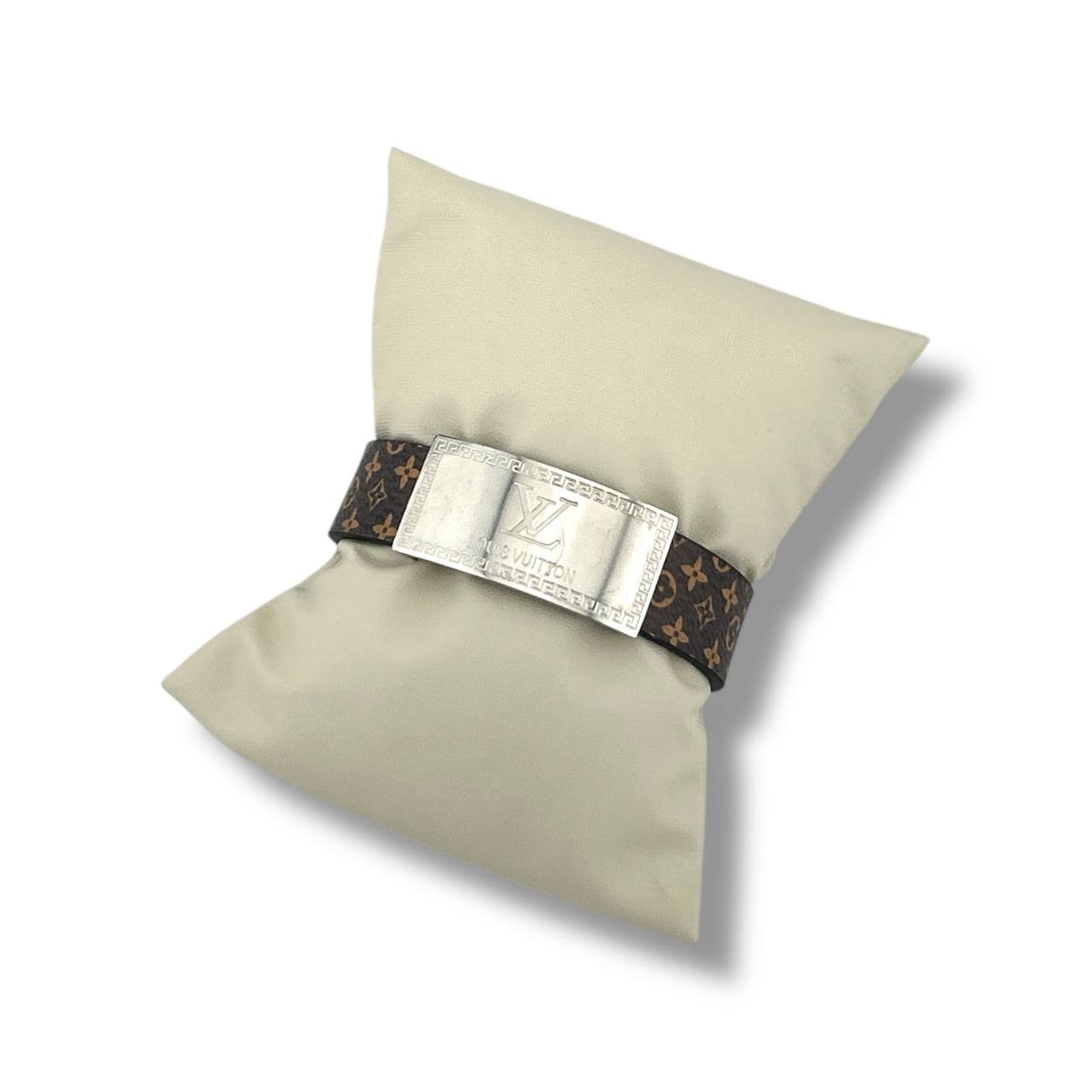 đź–¤ LV Monogram Leather Bracelet with Silver Plate | Unisex Fashion Accessory