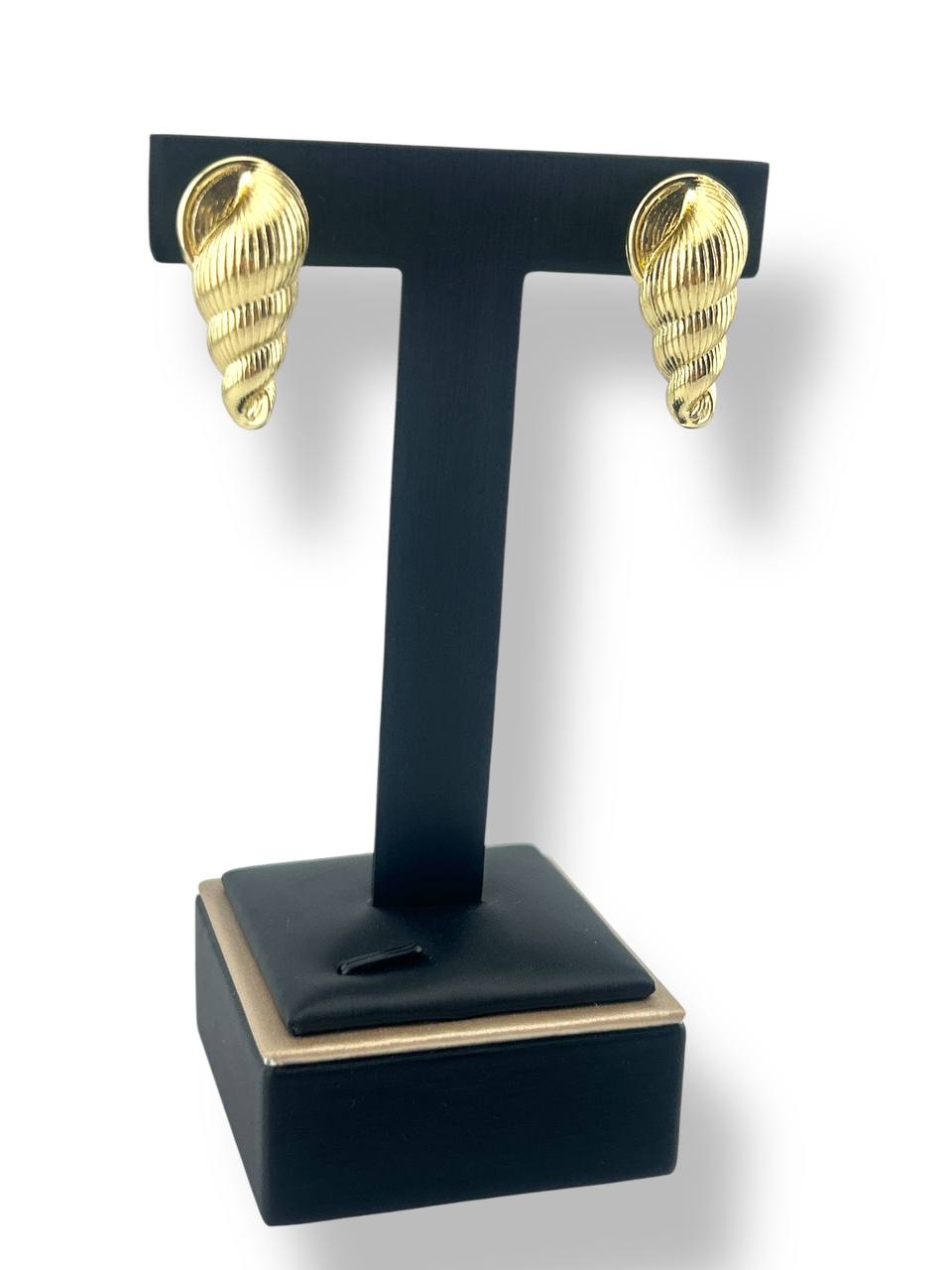 Seashell Twist Earrings