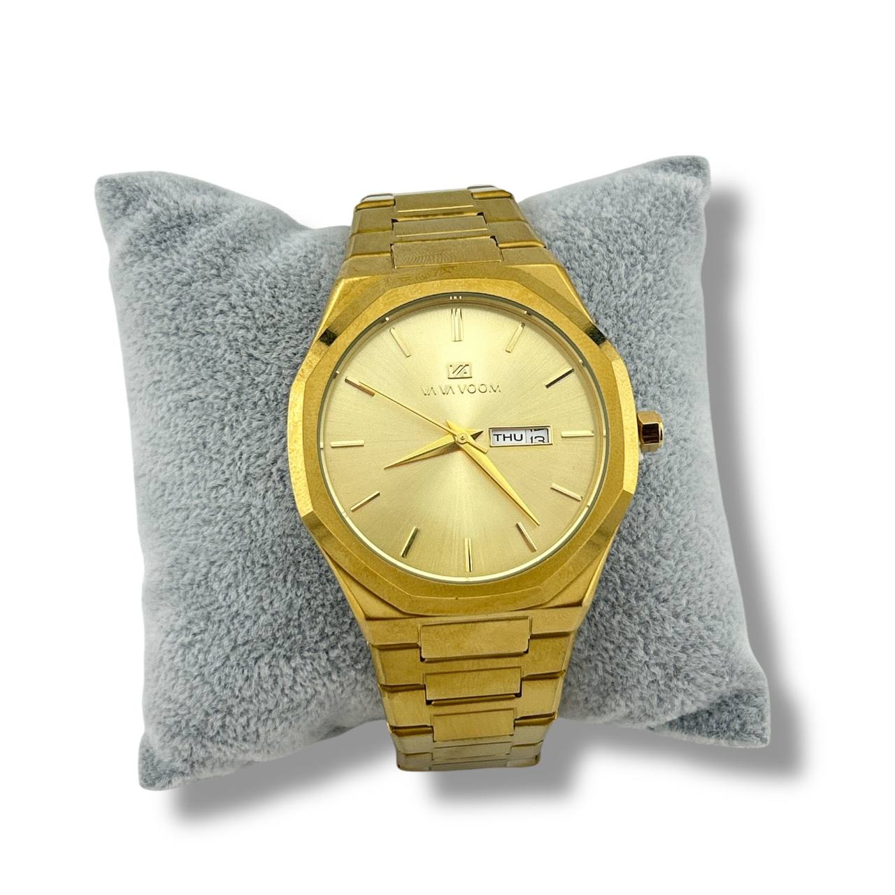 VAVOOM Men’s Quartz Watch – Full Gold with Day & Date