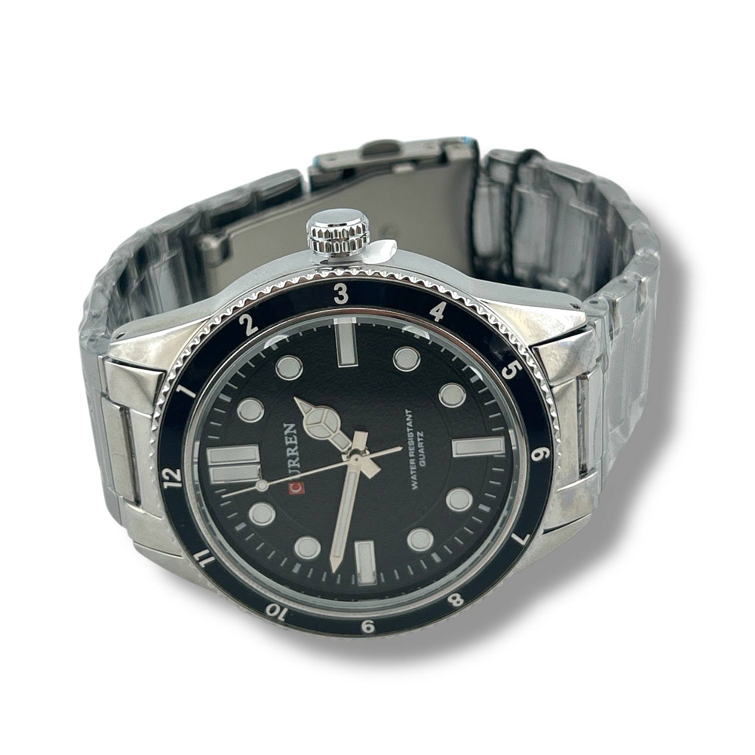 CURREN Diver-Style Watch – Silver Stainless Steel with Black Dial