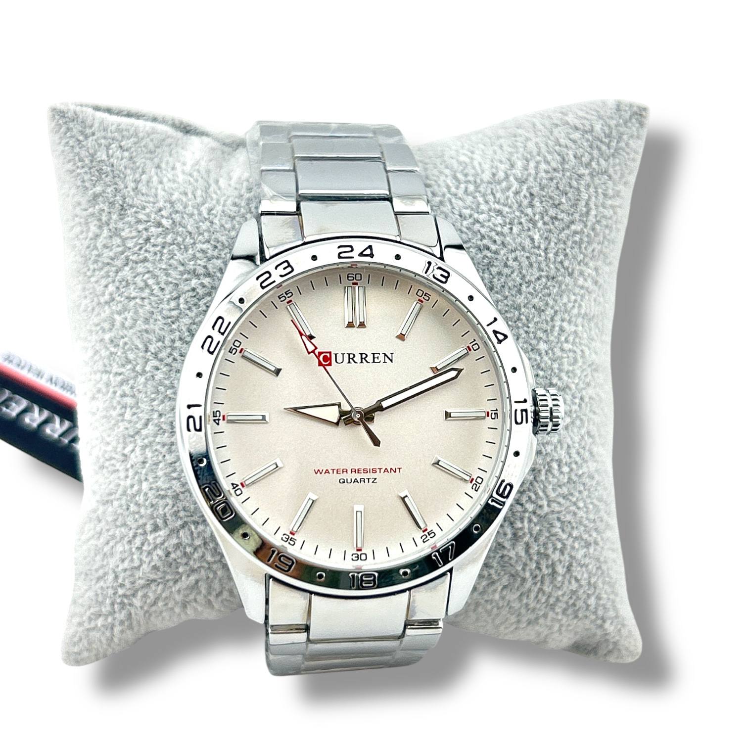 CURREN Stainless Steel Quartz Watch – Minimalist Silver