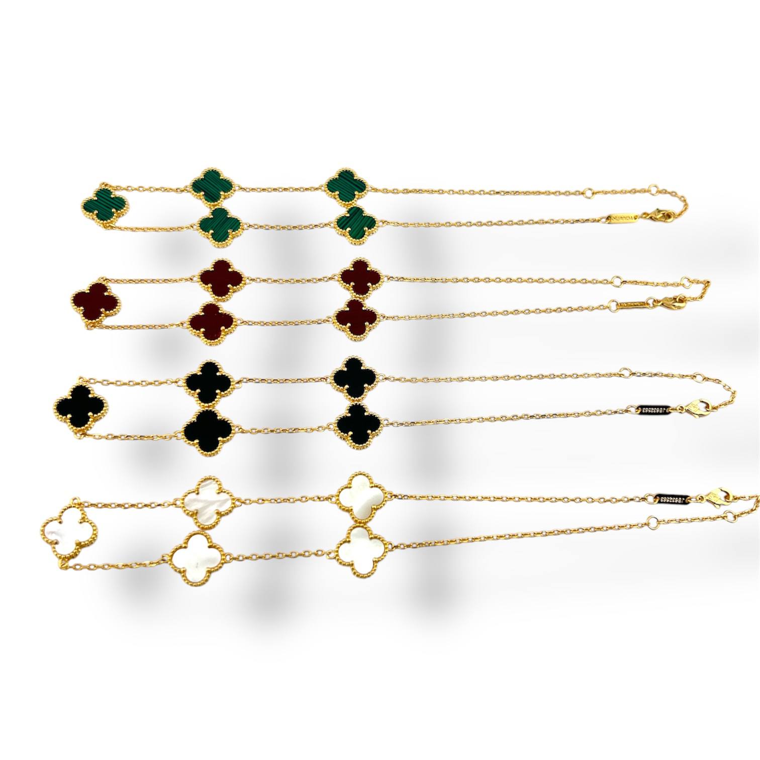 Van Cleef Clover Necklace ā 18K Gold Plated Elegance