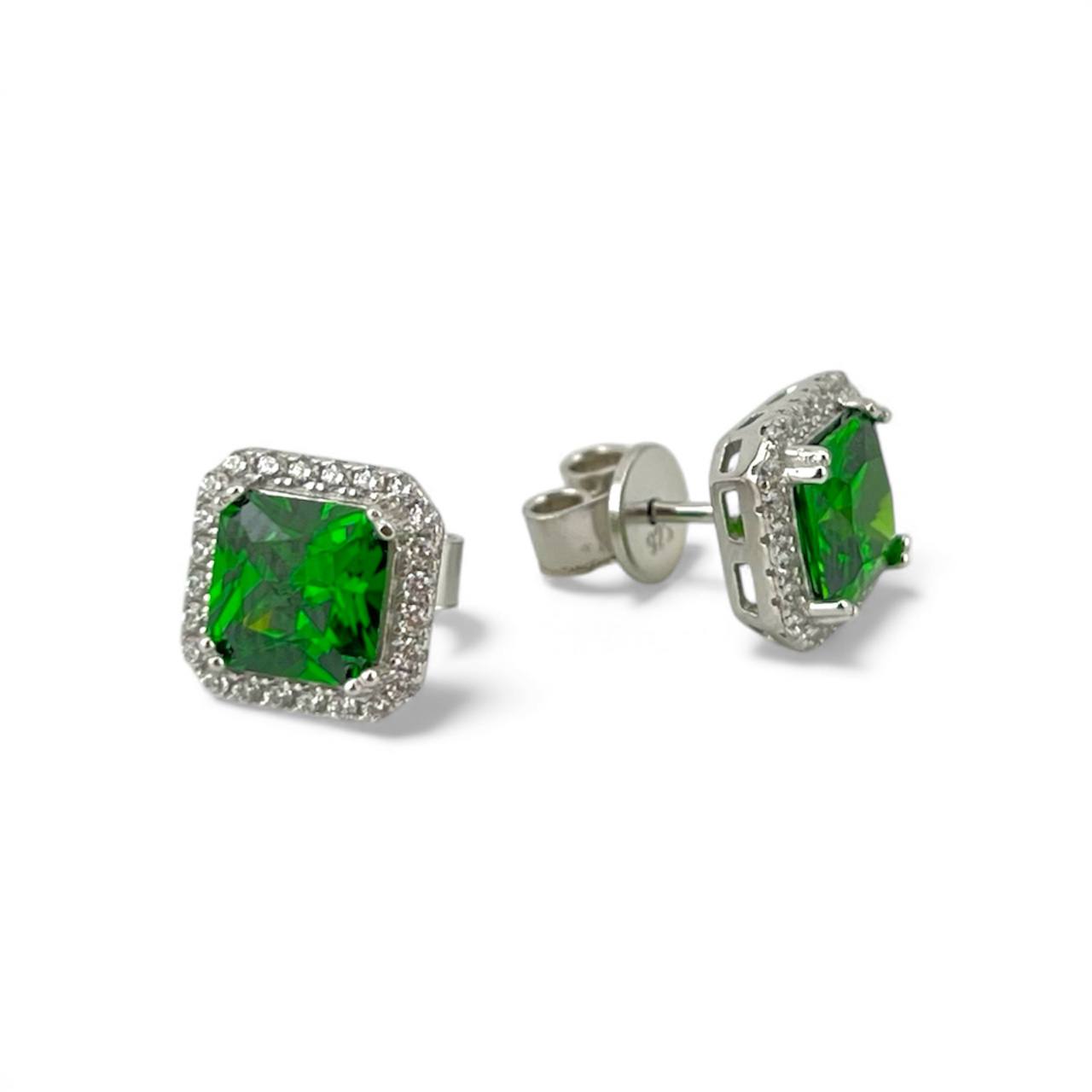 Silver 925 emerald color stud earrings