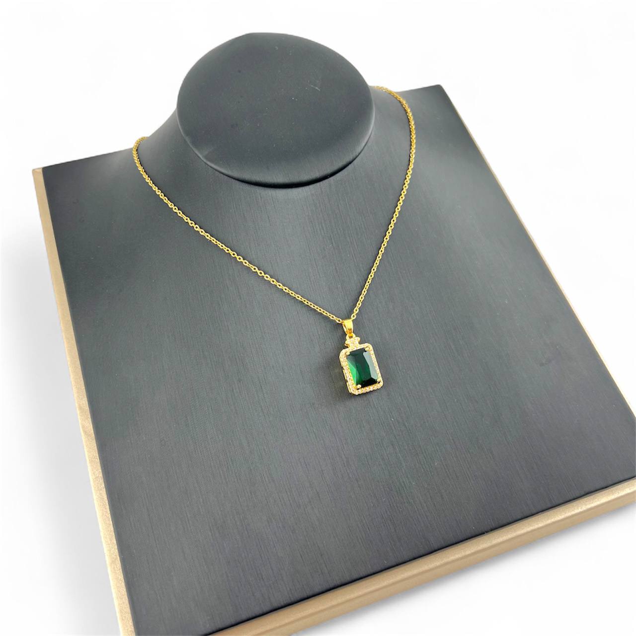 💚 Emerald Grace Gold Necklace