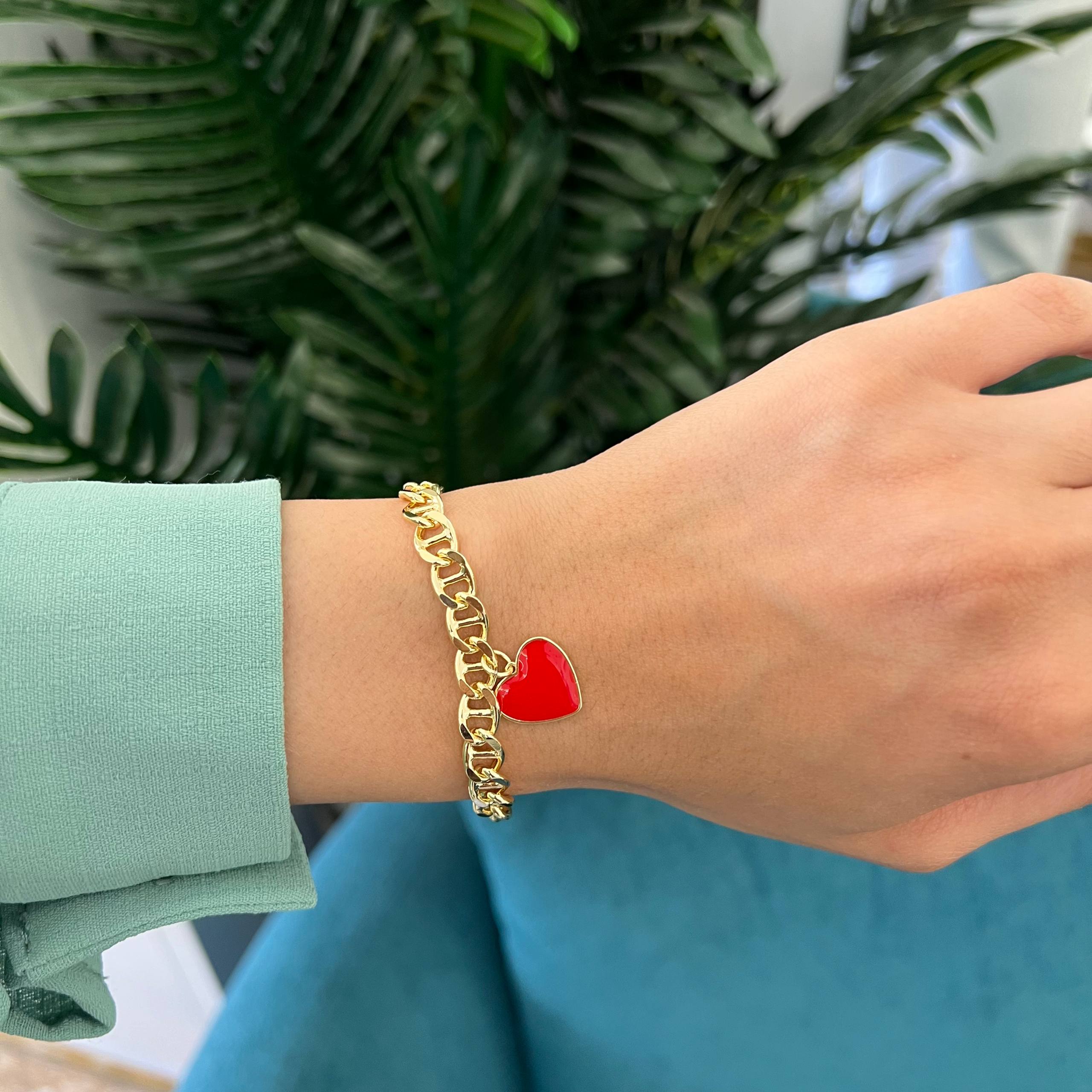 Red Heart Charm Bracelet – Bold Love Edition ❤️