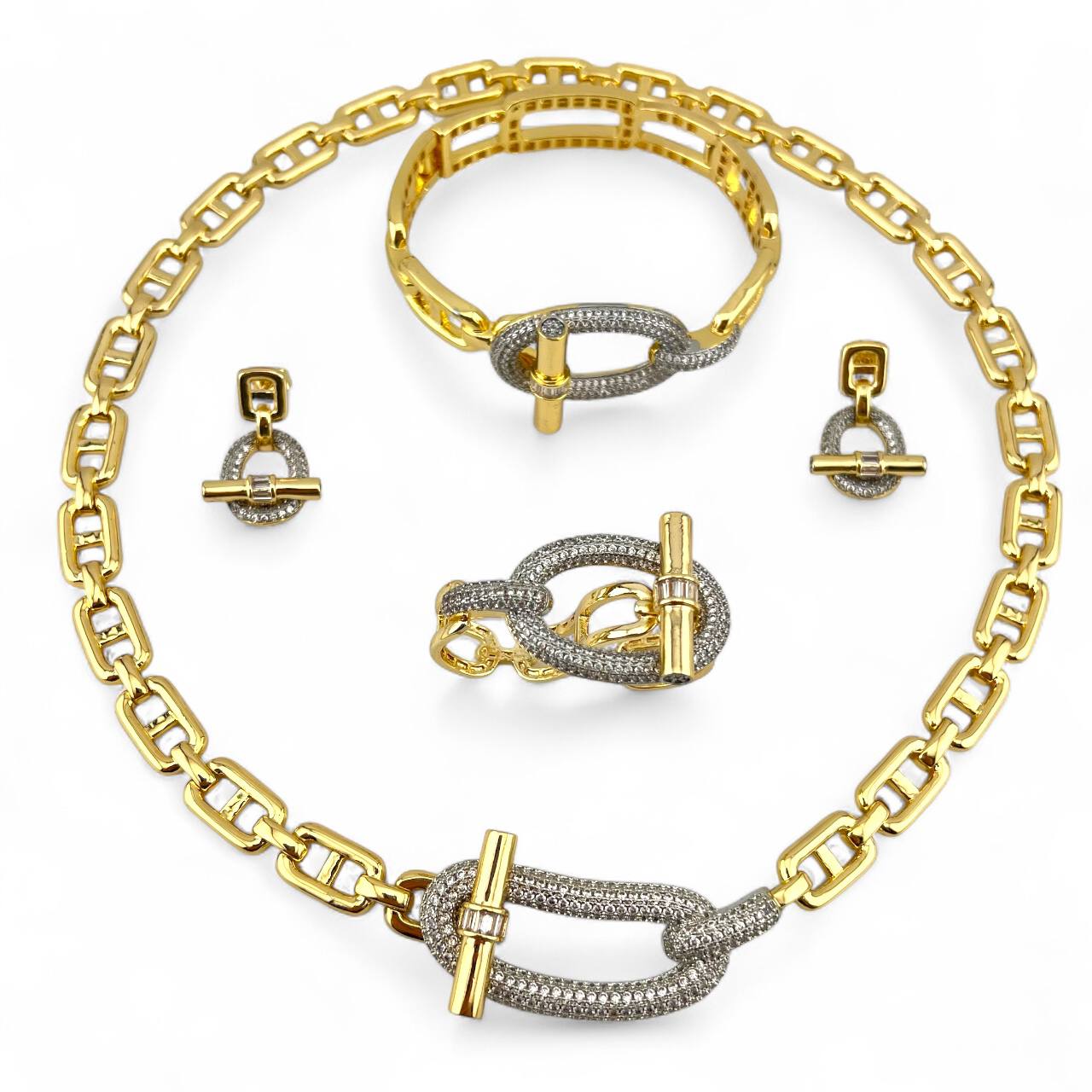 Hermes Bold Link Elegance Set – Luxury with an Edge 🔗