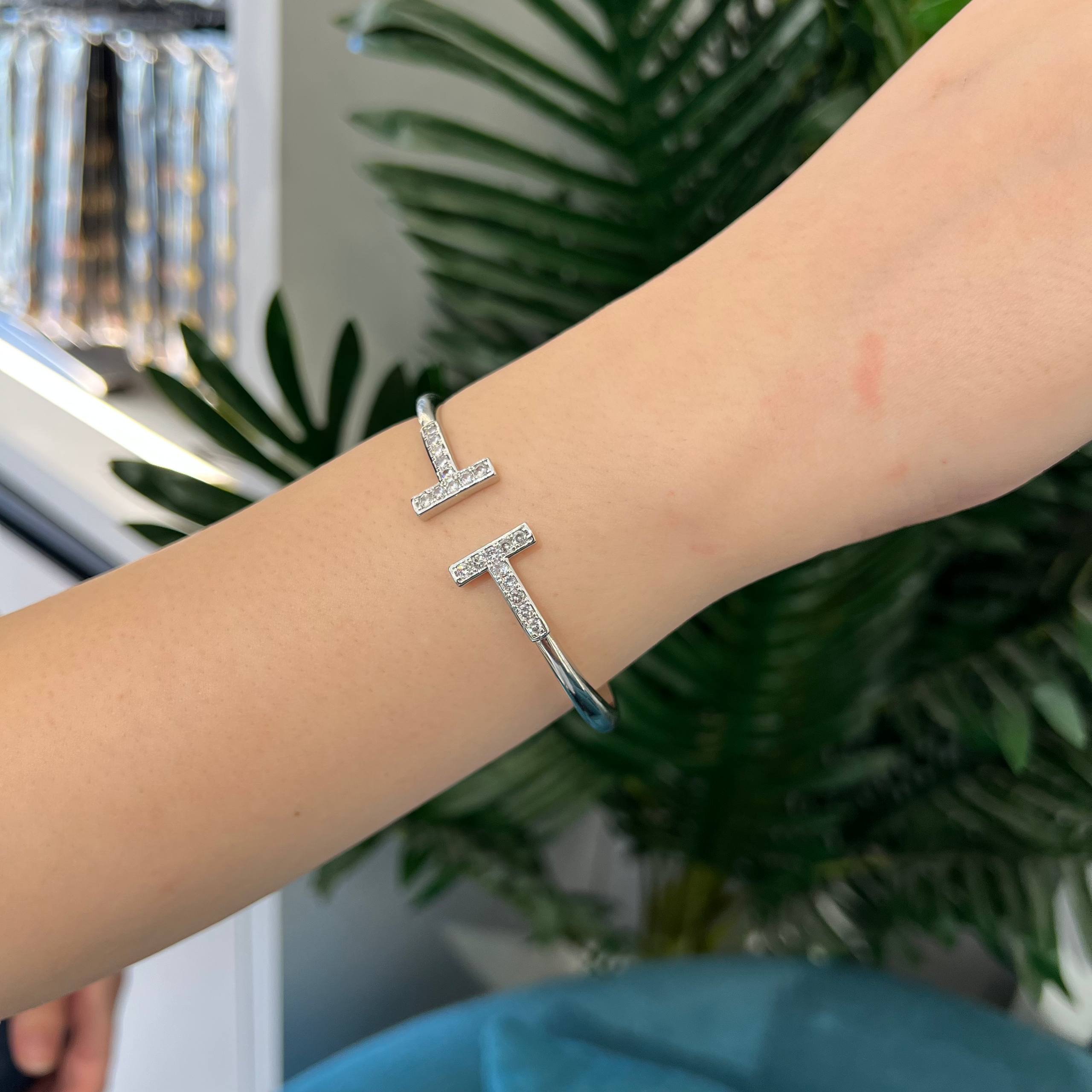 tiffany with stone Bangle