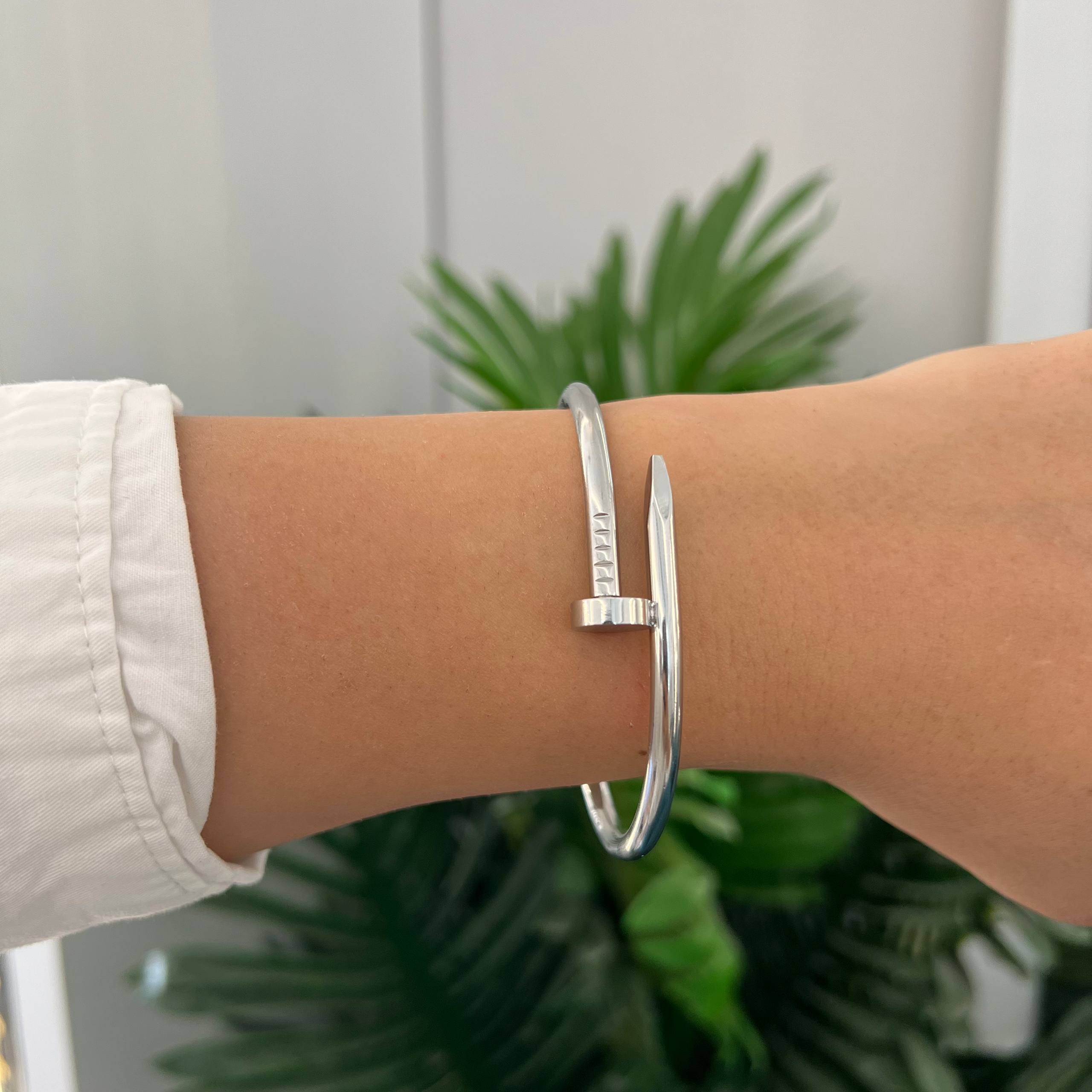 cartier without stone pin and clue “Silver Nail” Bangle ✨