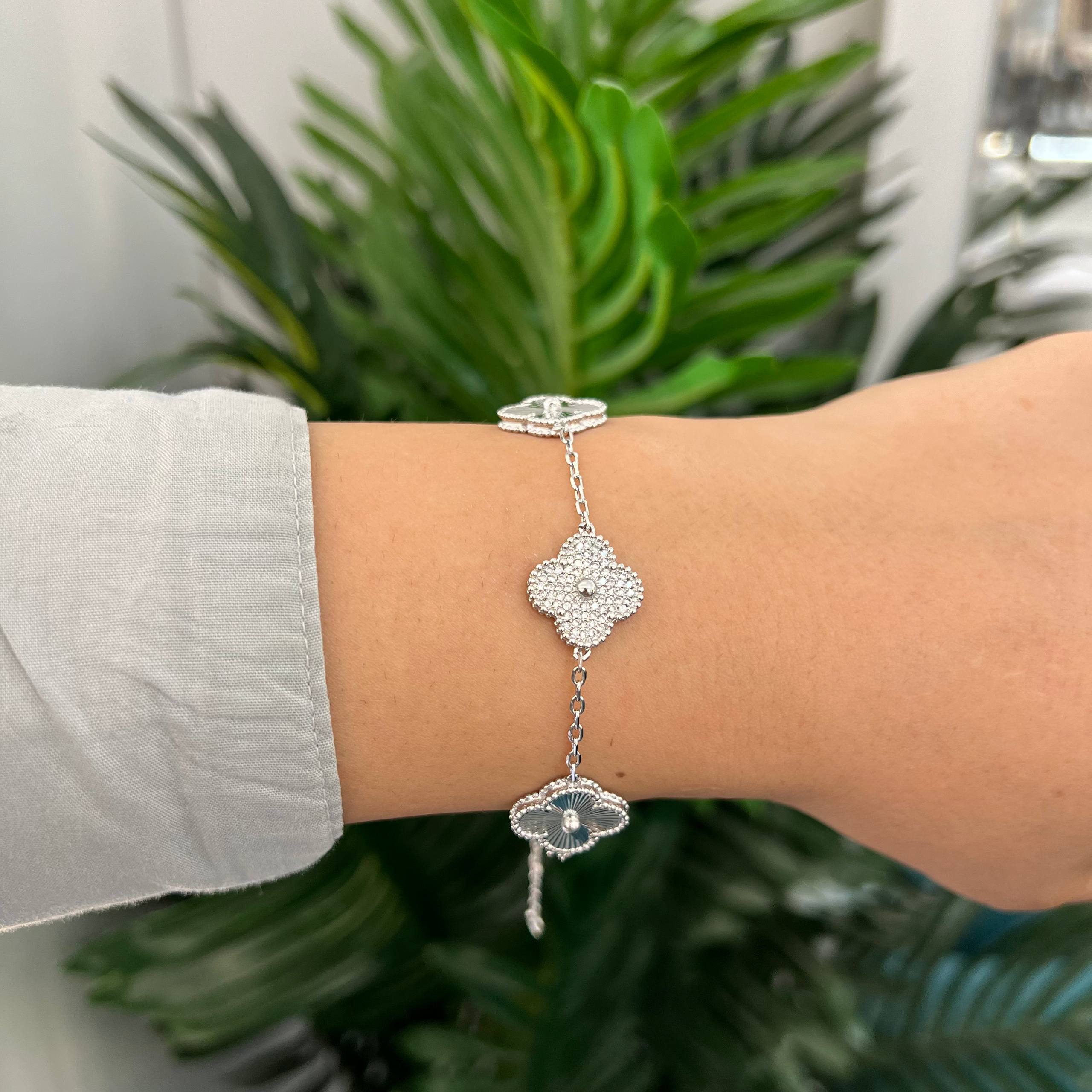 strass VanCleef Elegance Bracelet ā Gold & Silver Tones